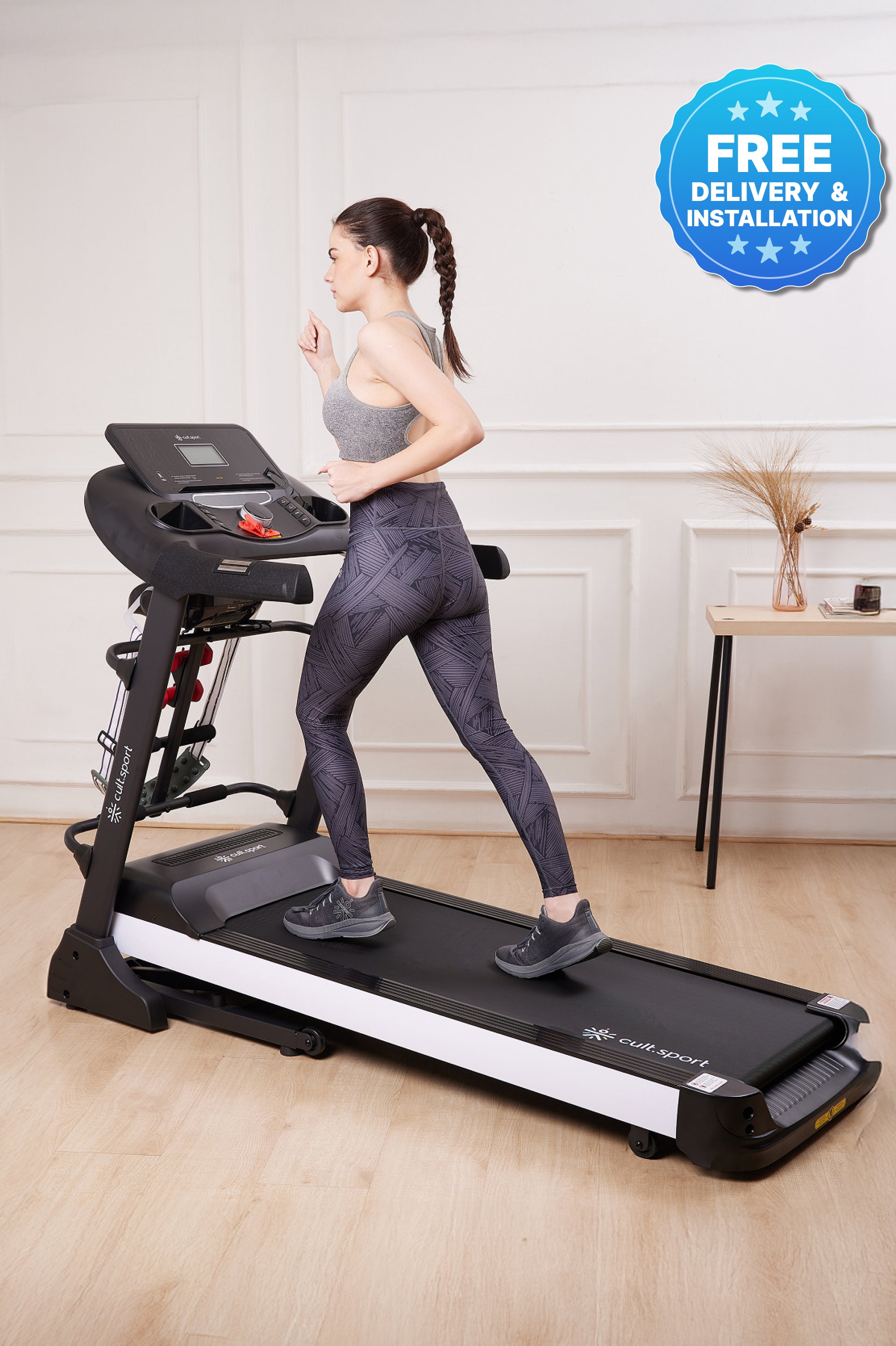 Smartrun Canoas 5.5 HP Peak Treadmill | 15-level Auto-Incline & Massager | Max Weight-130kg | Max Speed-16kmph (with 6 Months Extended Warranty)