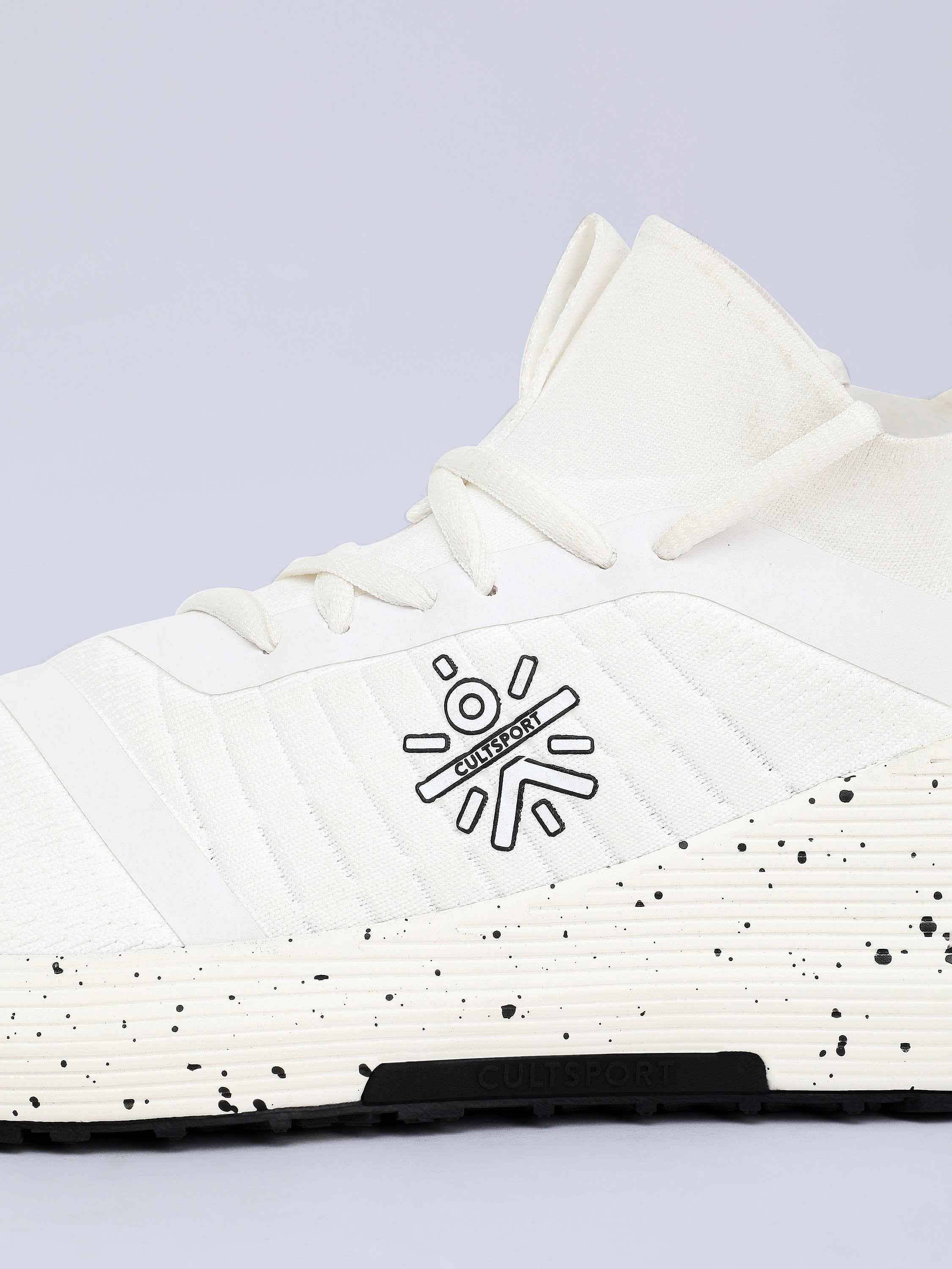 cult Pro-Train Men Training Shoes - White