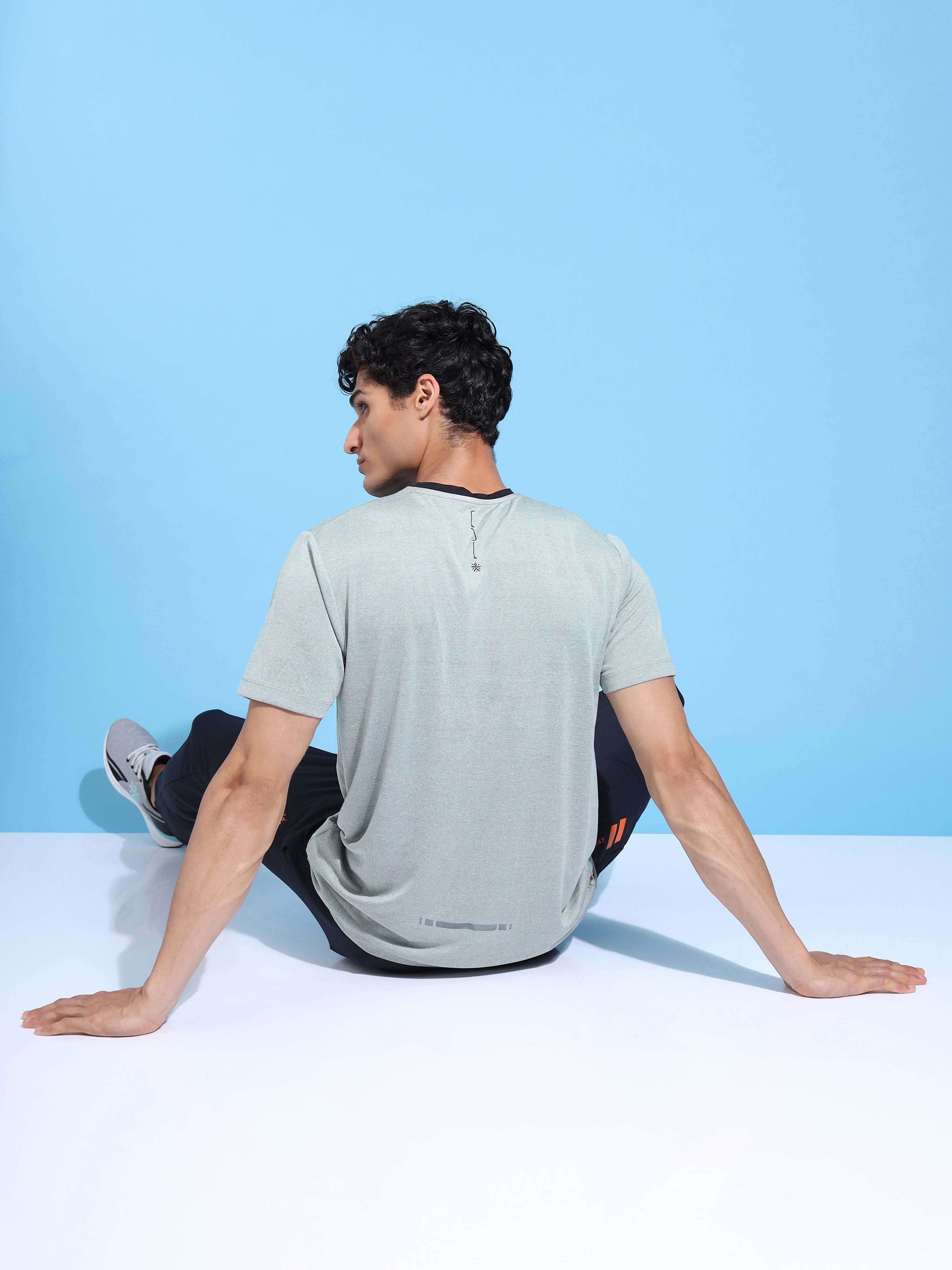 Make Your Move Graphic Print T-shirt