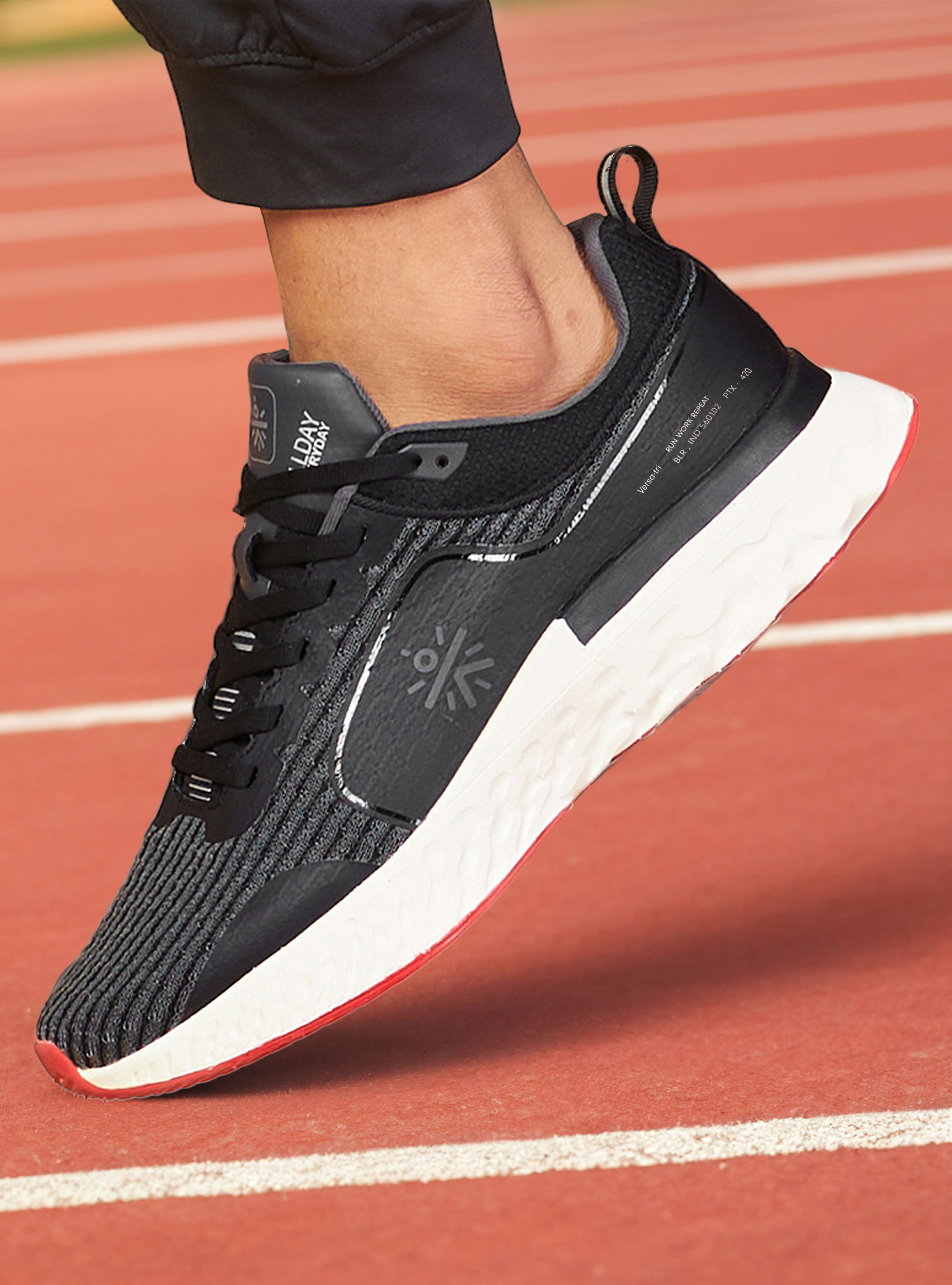 cult Versa Maze Men Running Shoes - Black