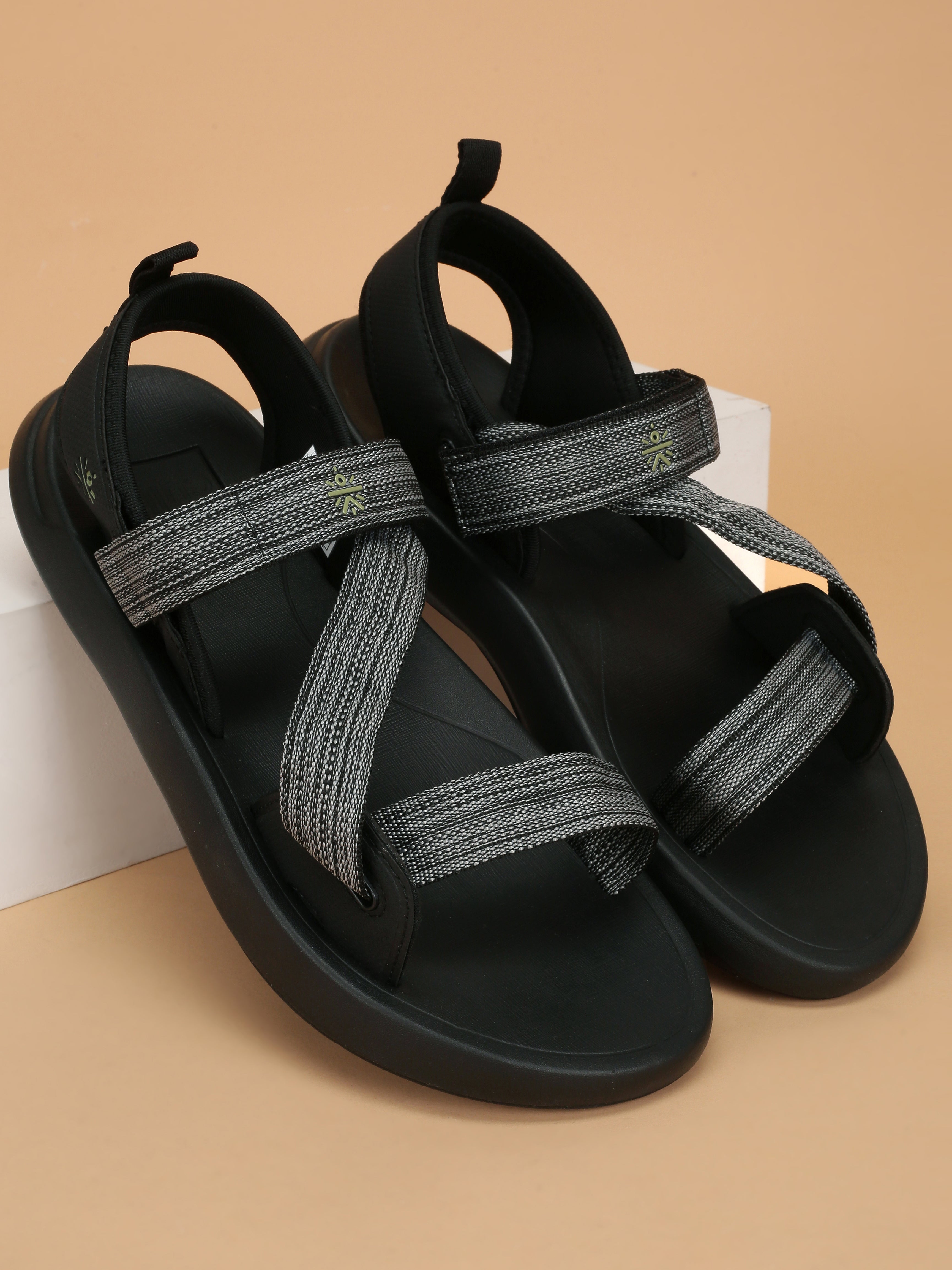Cult Men's Krios Sandals - Black