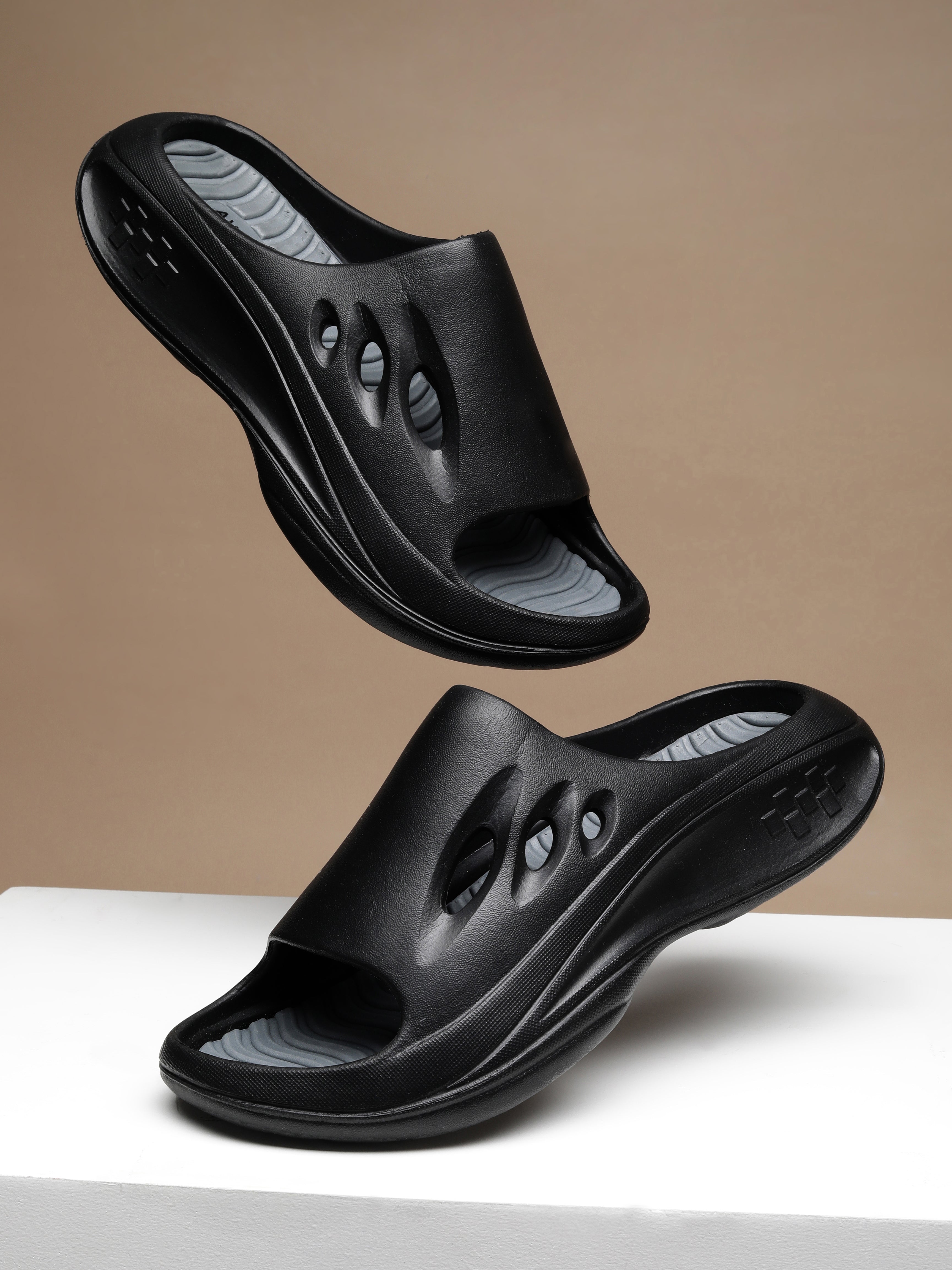 Avant Men's Hover Sliders - Black