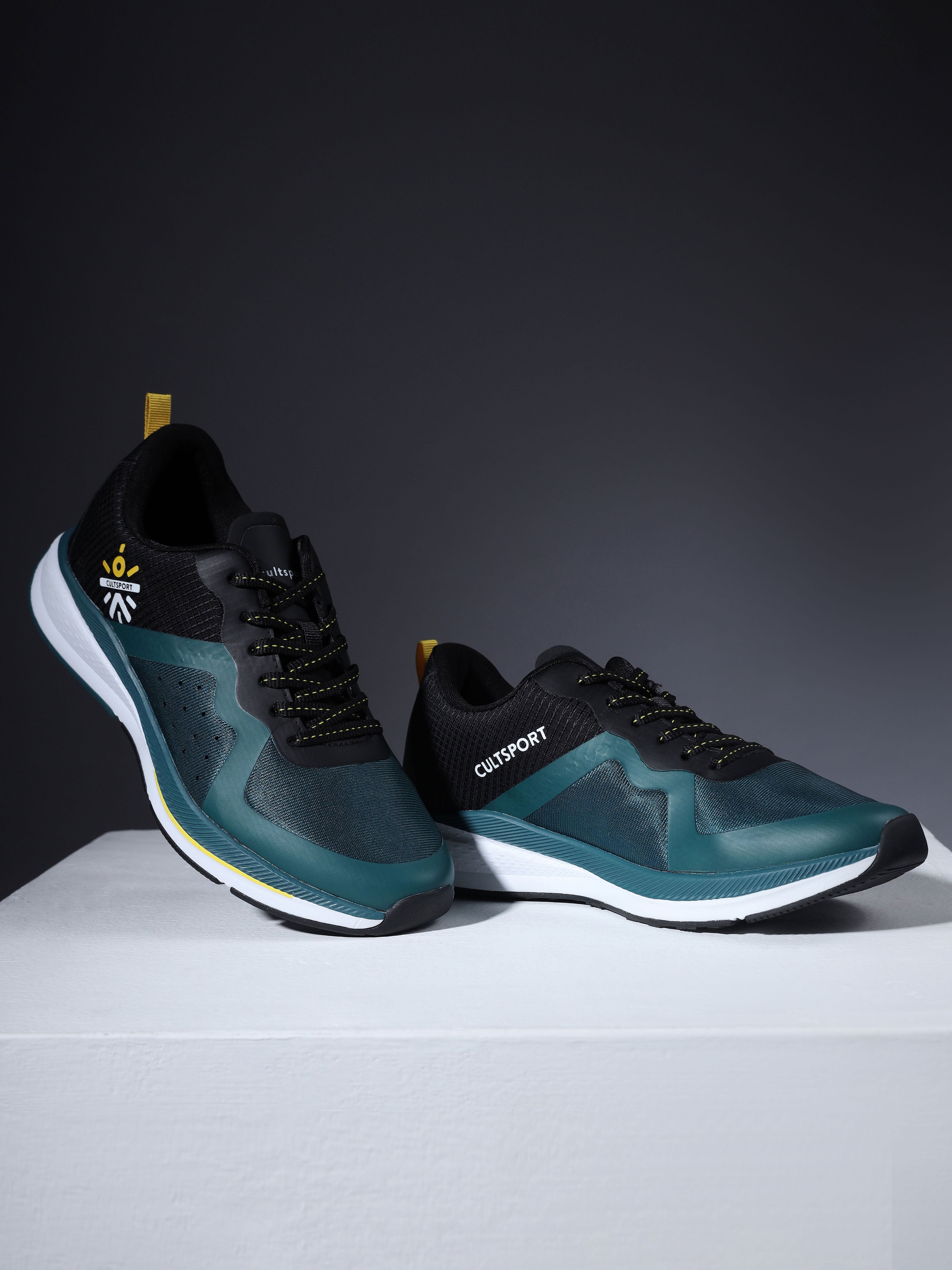 cult Speedster Women Running Shoes - Black/ Dark Teal