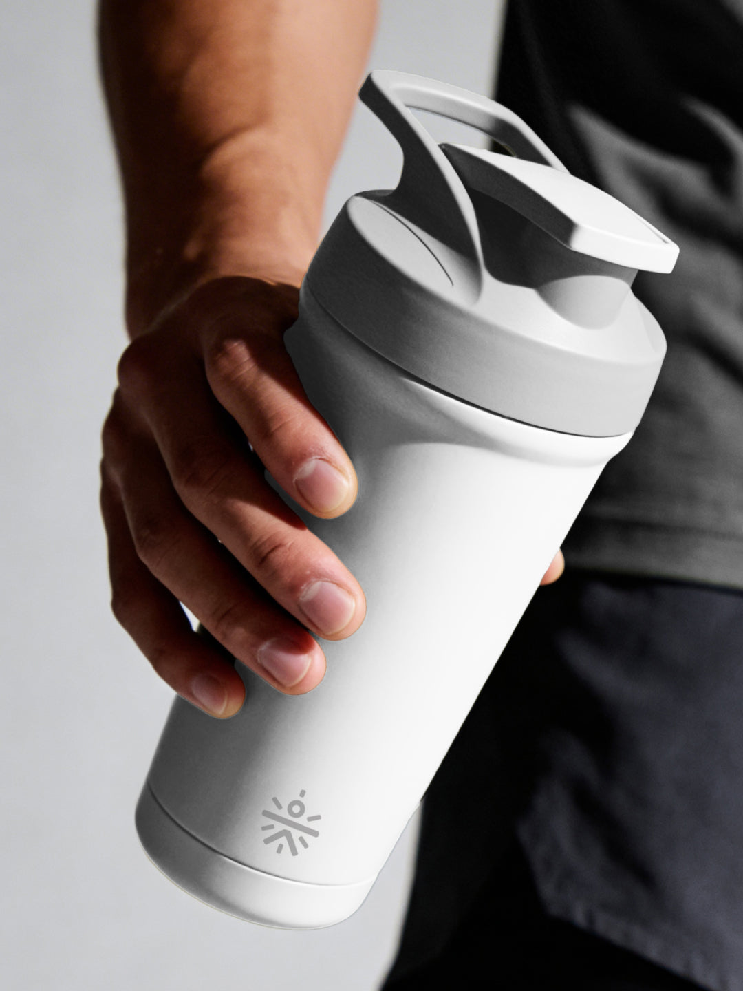Cult White Steel Shaker Bottle 700 ml with Bottom Opener – Leakproof & Built for Performance