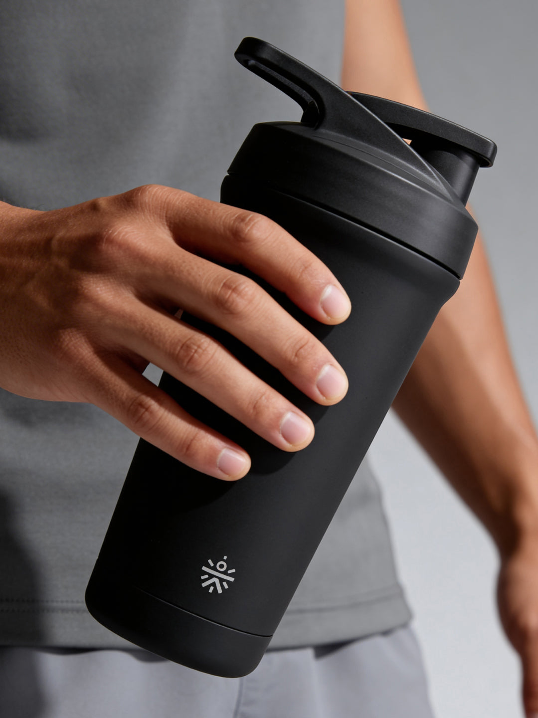 Cult Black Steel Shaker Bottle 700 ml with Bottom Opener – Leakproof & Built for Performance