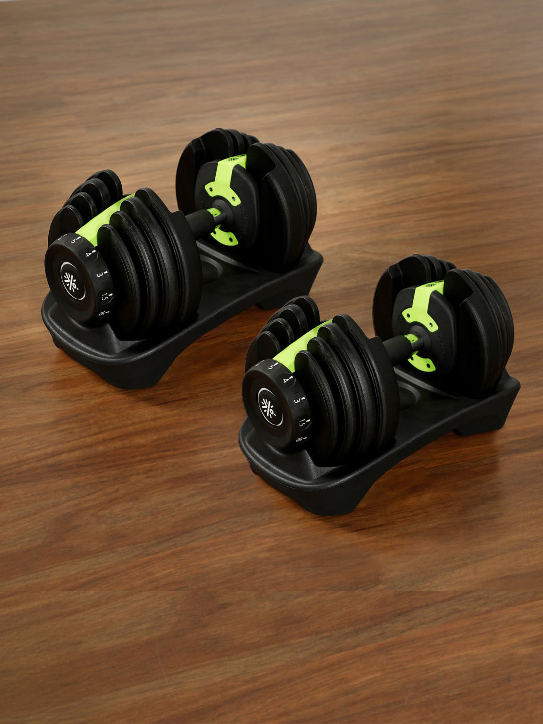 Cult 16kg (Pair) Adjustable Dumbbell | 12 Weight Options (1.5kg-16kg) | Quick Weight Adjustment Dial | Non-Slip Compact Home Gym Dumbbell - Black