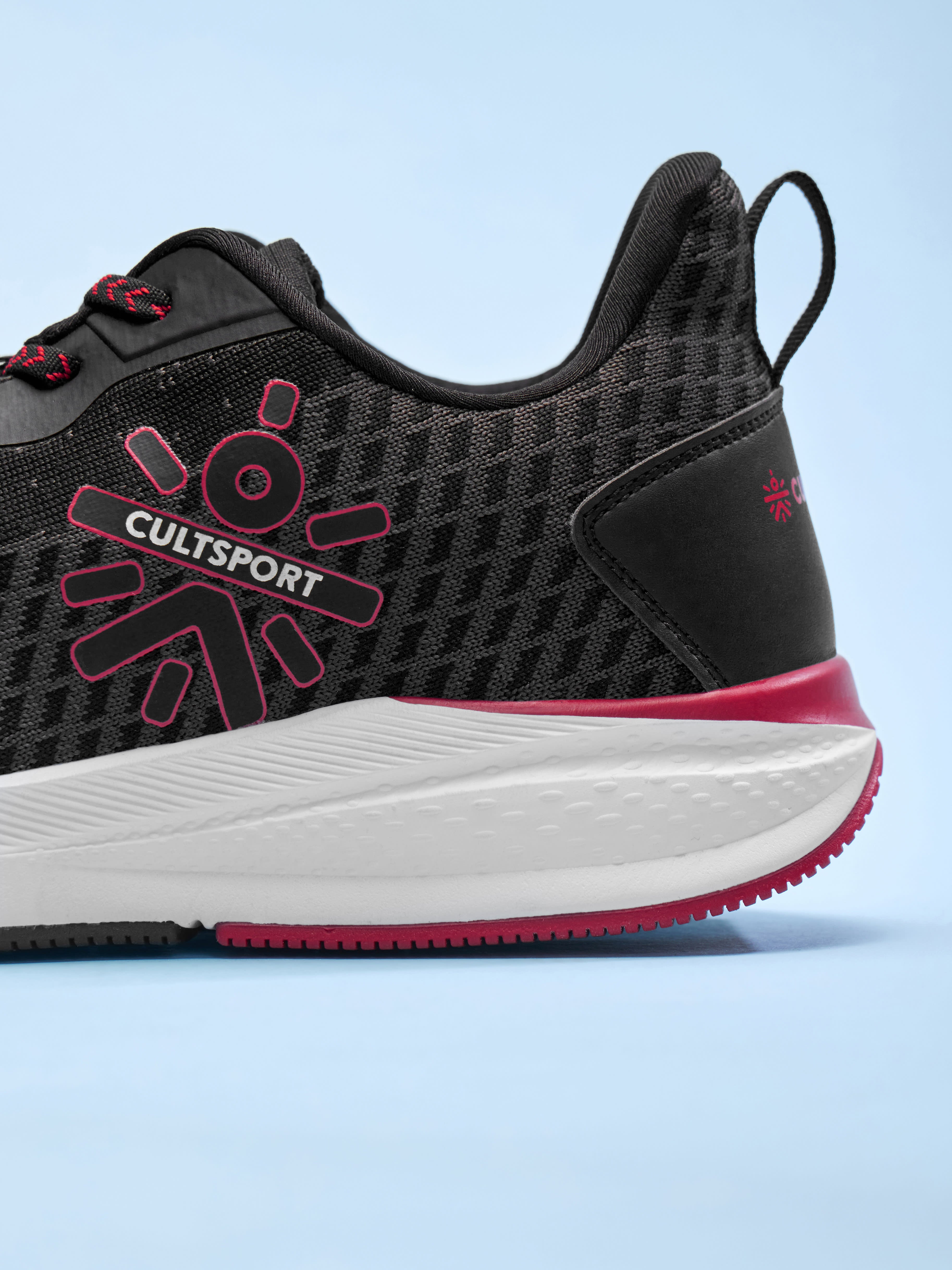 cult Hustle Men Running Shoes - Black