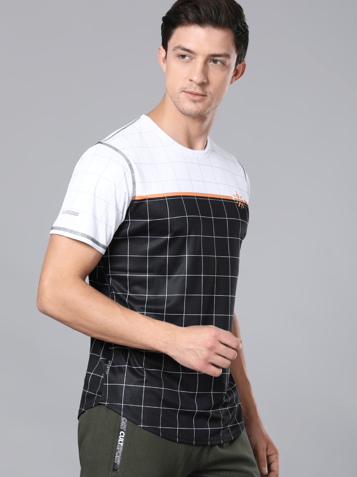 Signature Grid White Black Workout Tee