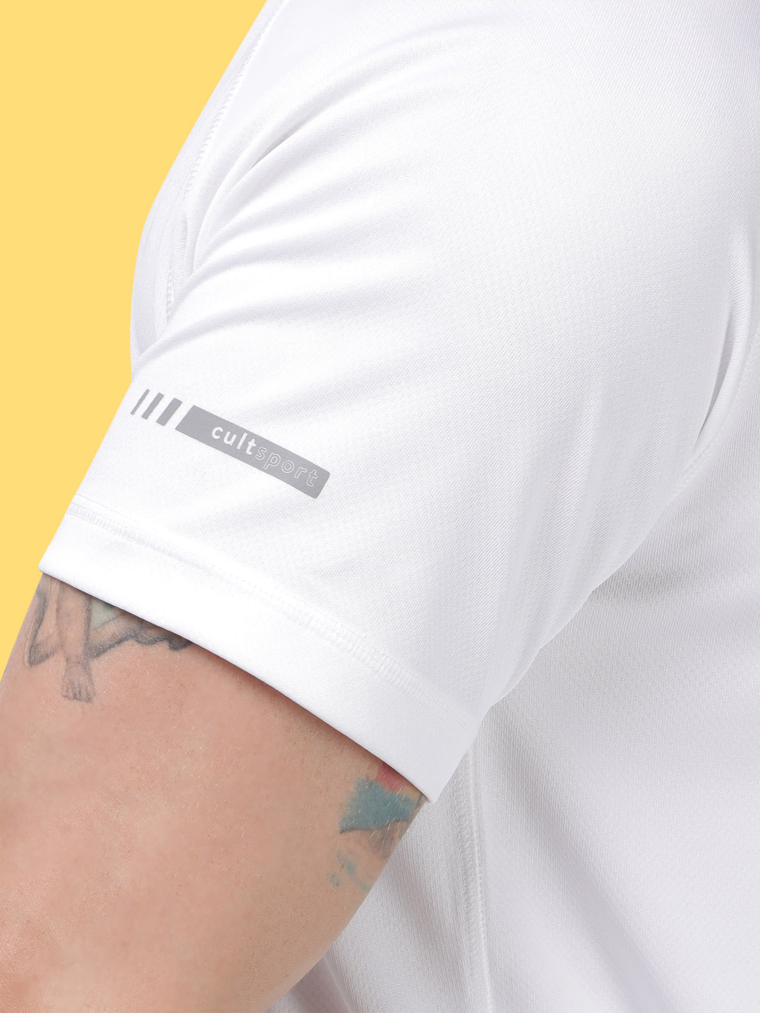 Vital White Training Slim Tee