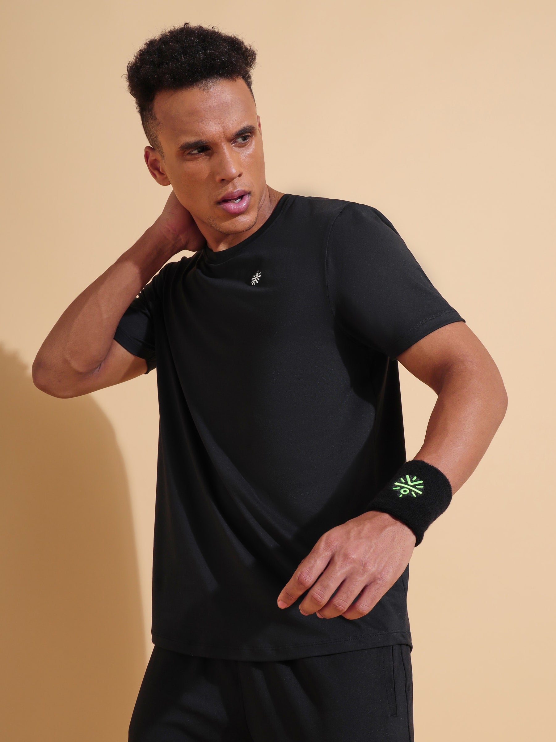 Solid Active T-shirt with Logo