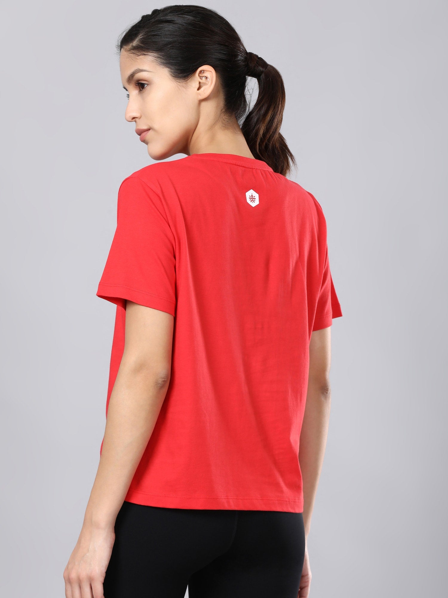 Flydry Cotton Solid Red Cropped Workout Tee