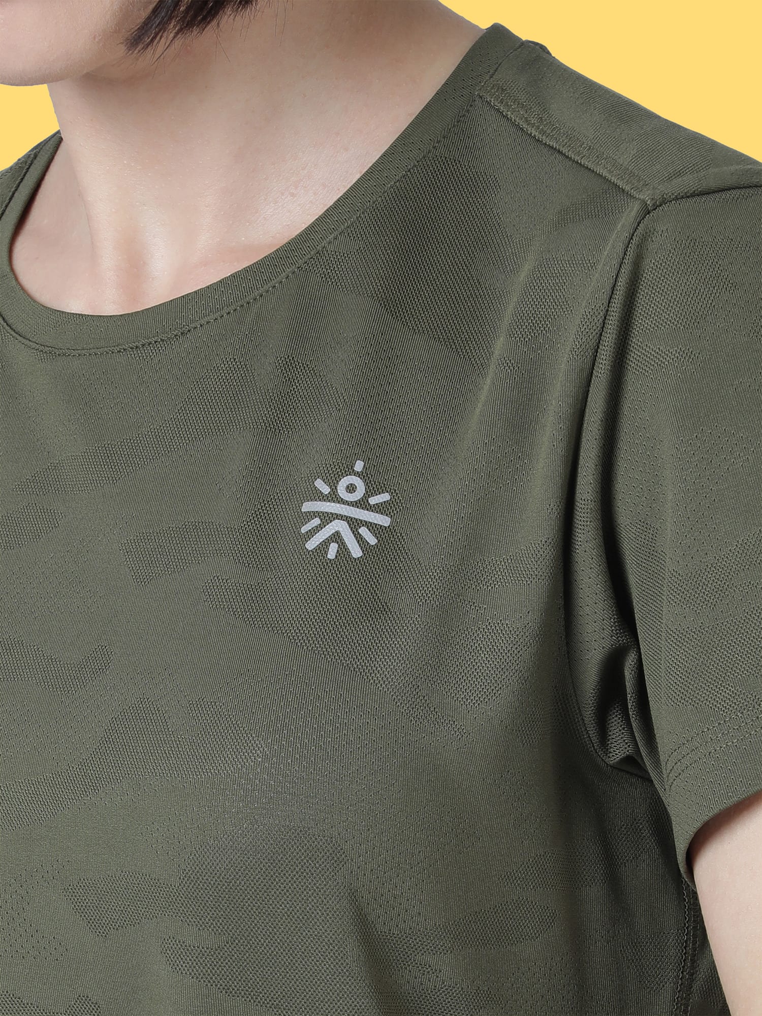 Vital Ace Olive Running Relaxed Tee