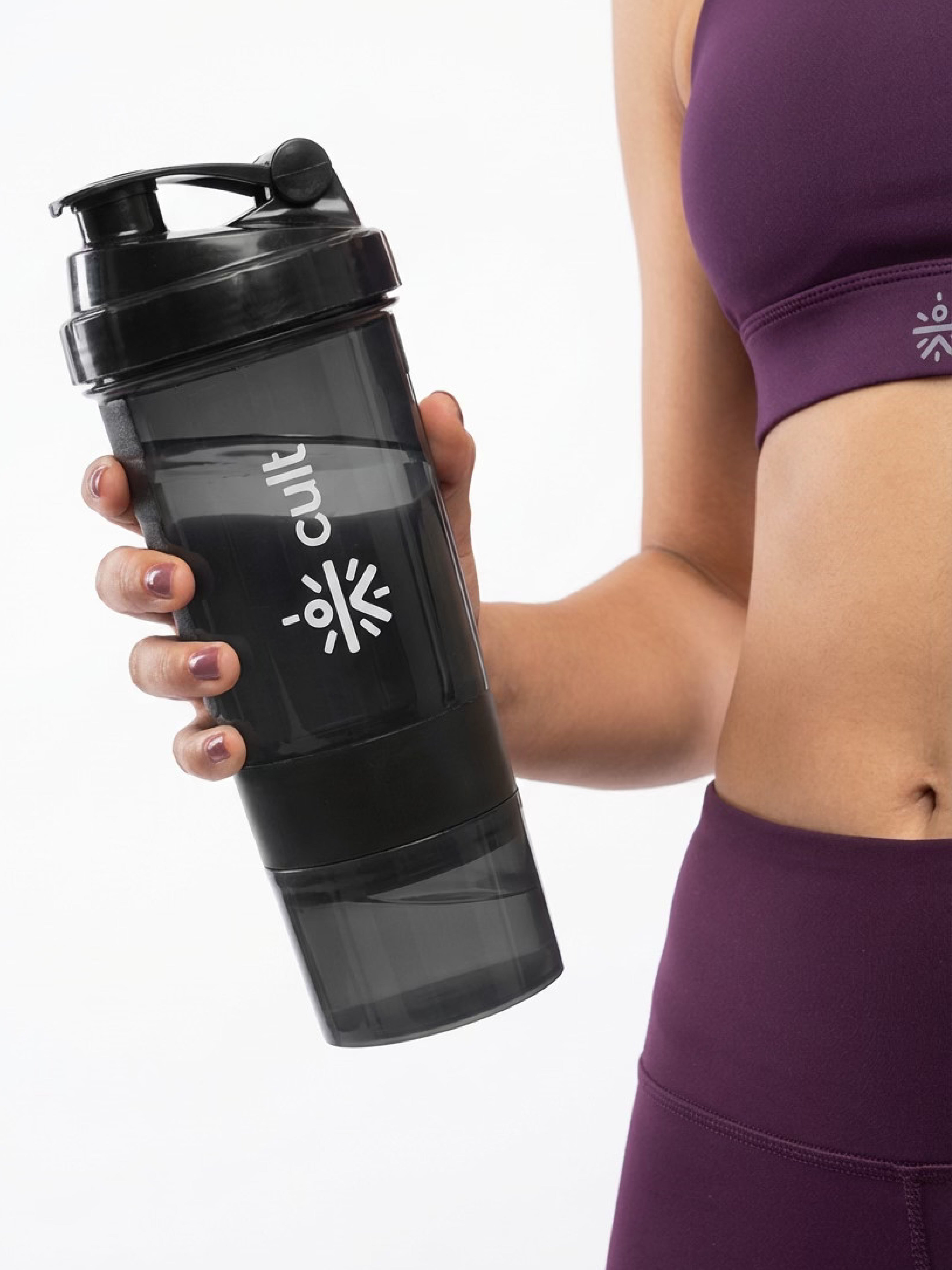 Cult Gym Bag 35Lwith Shaker Bottle 550ml Black