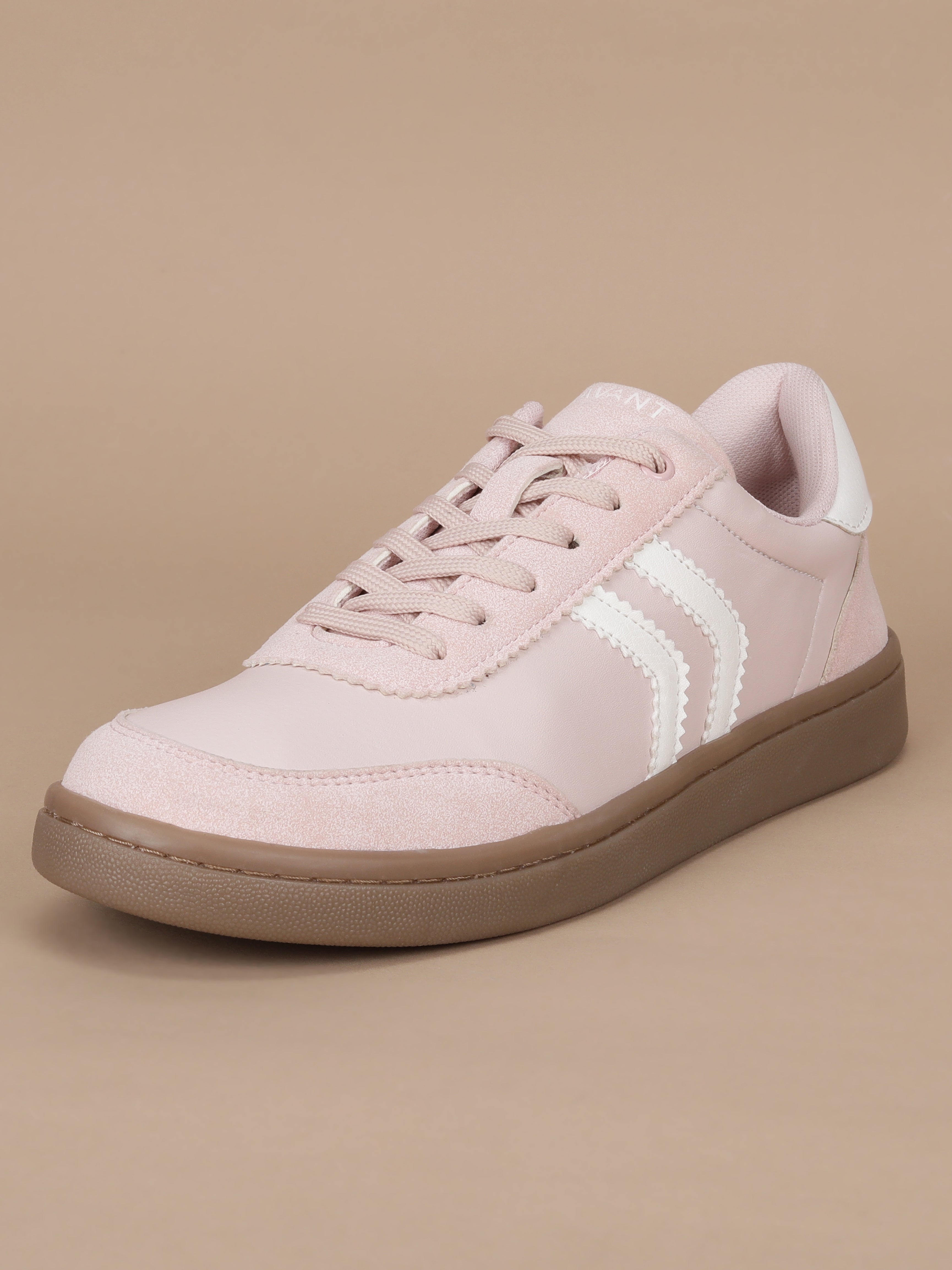 Avant Women's Era Sneakers - Peach