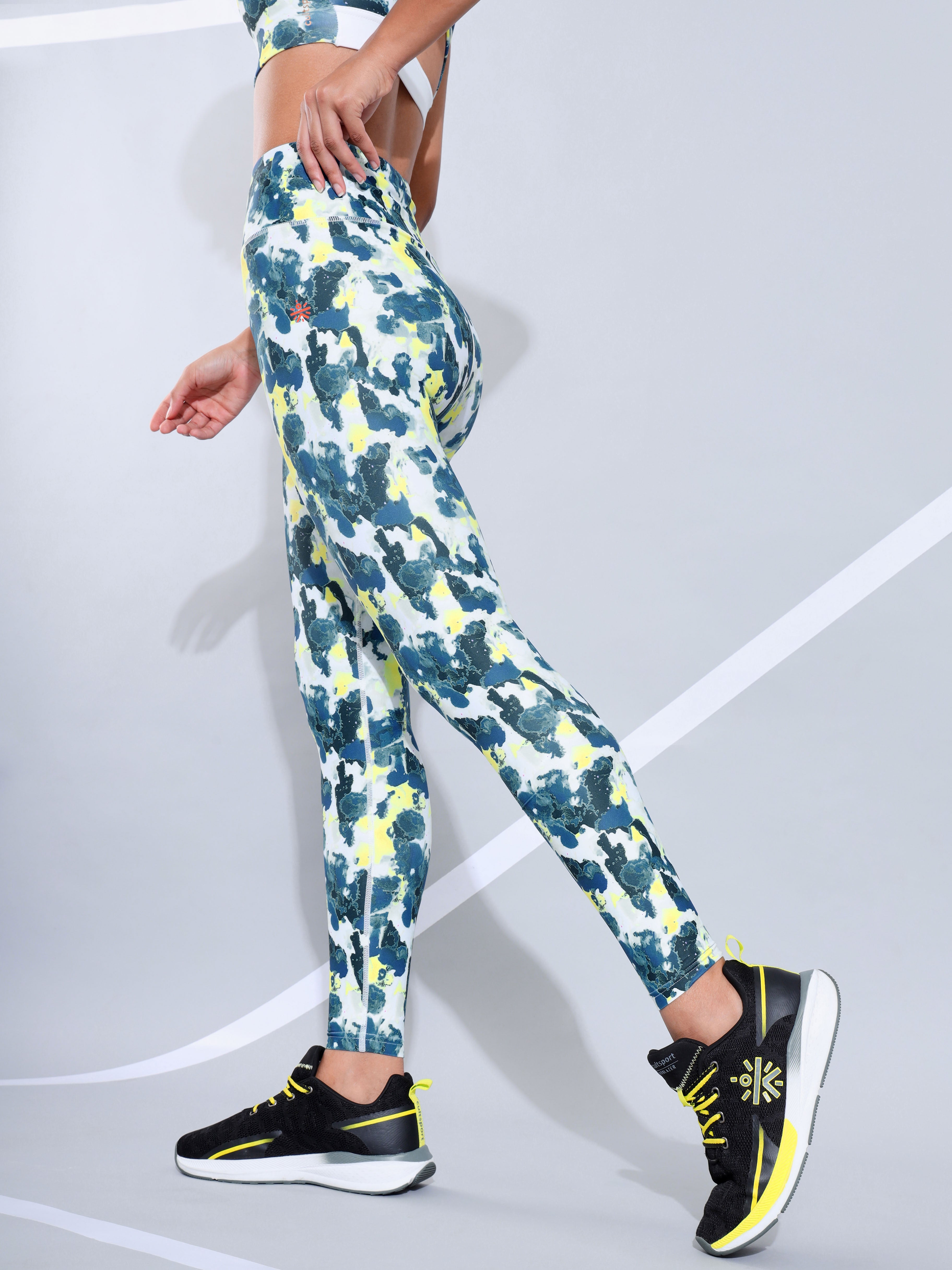 Absolute Fit Tights with Back Pocket