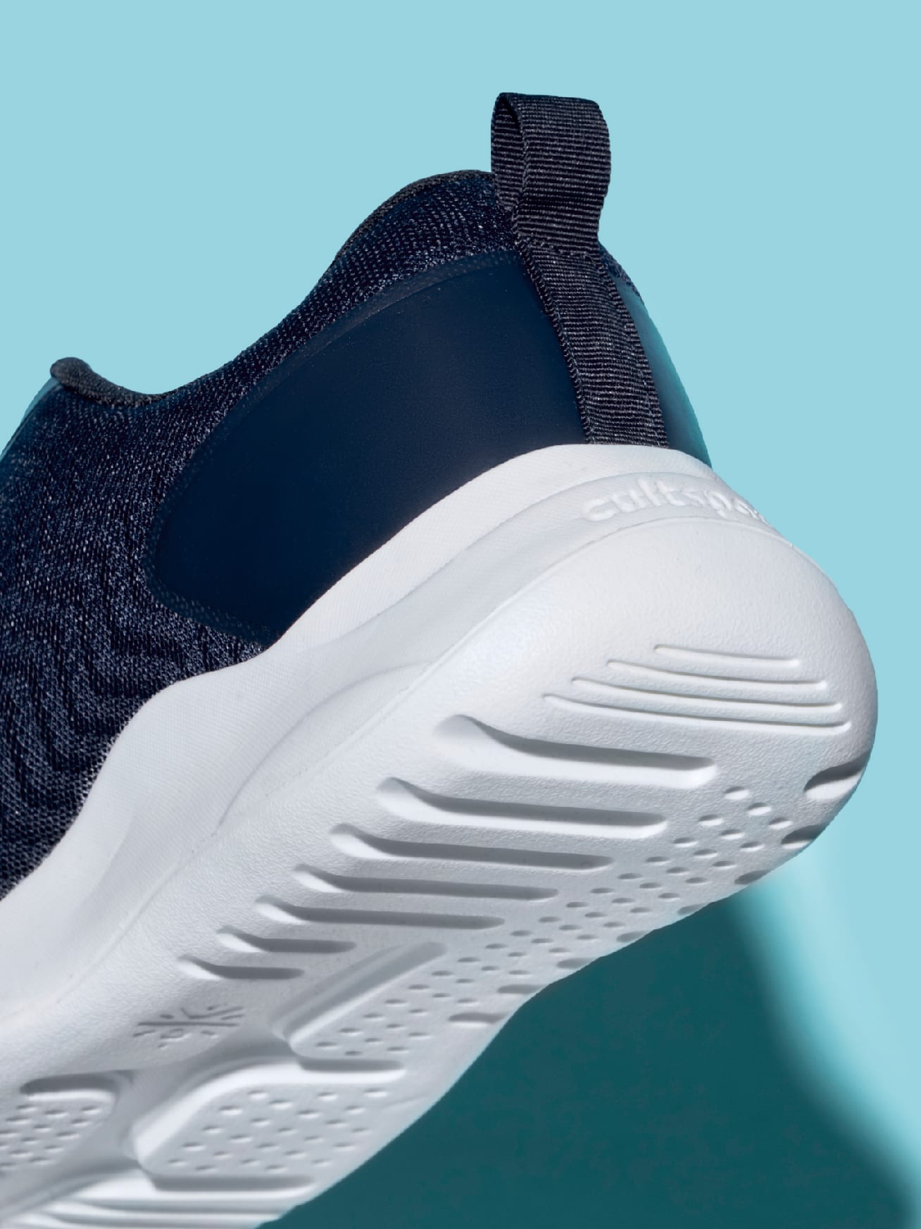 cult Lope Men Running Shoes - Navy Blue/Red