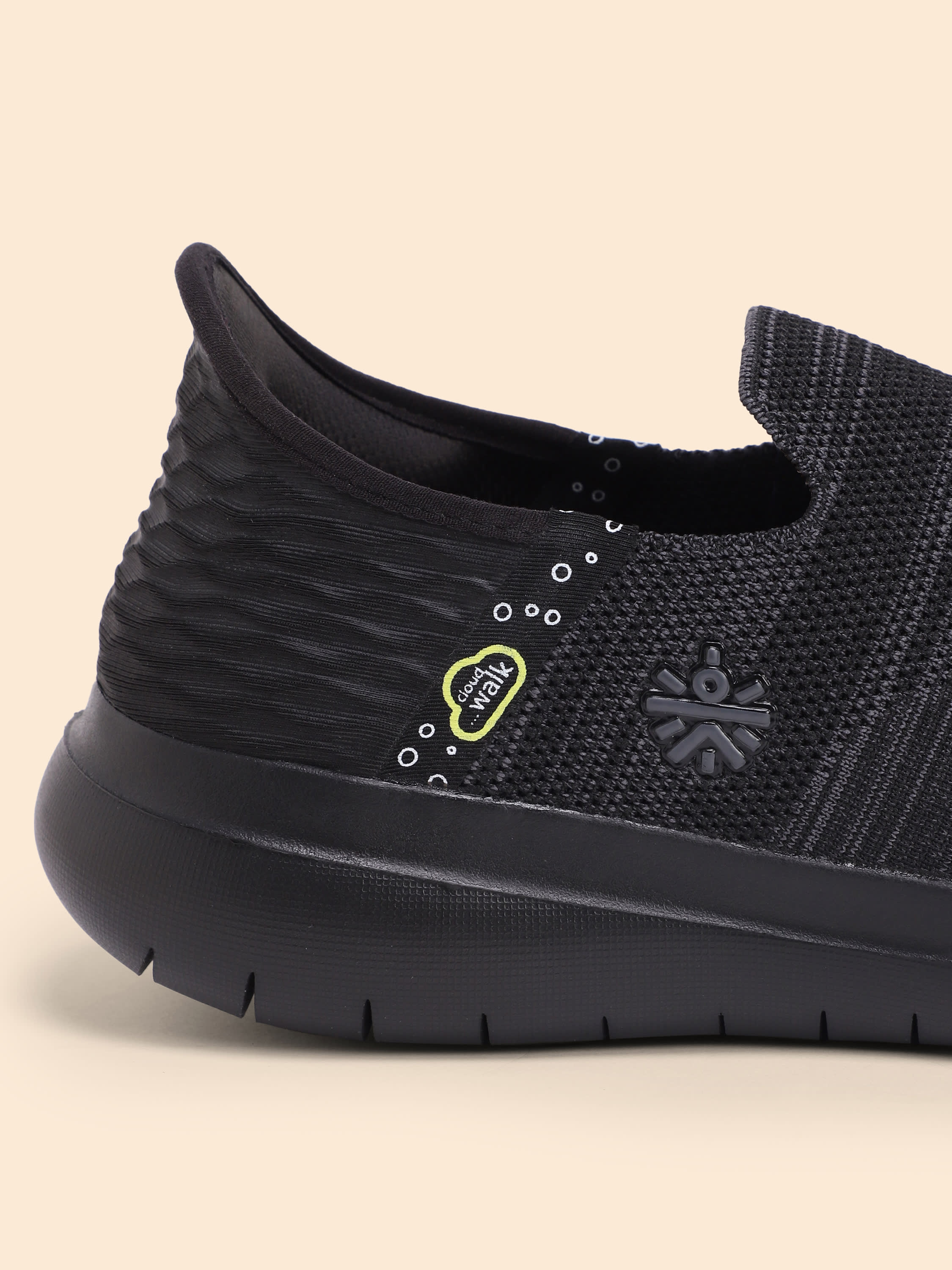 cult EZ+ Walk Men's Walking Shoes - Black/Grey