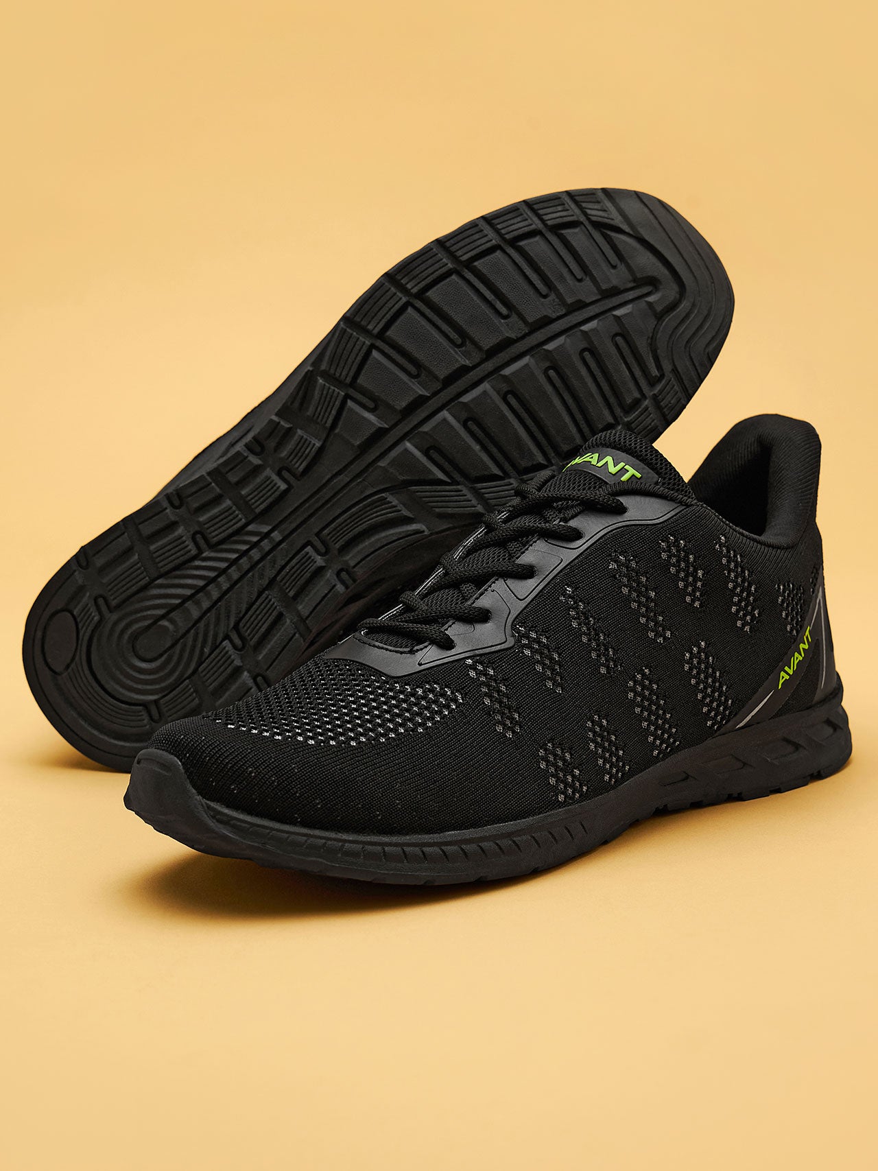 Avant Men's Hurricane Running and Training Shoes - Black/White- Black Outsole