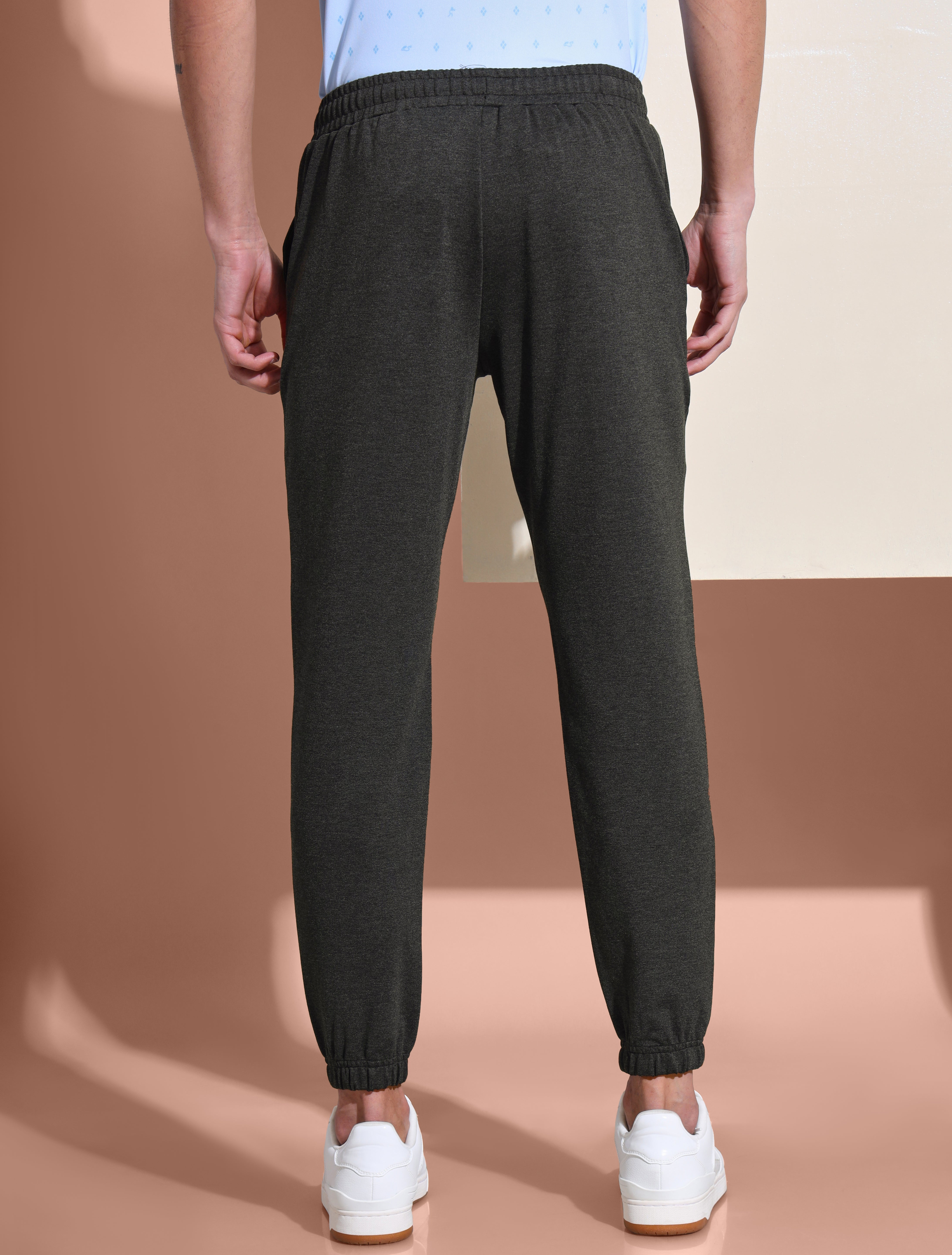 4 ecbd12fe 98a2 4295 8da9 405a5075cd41