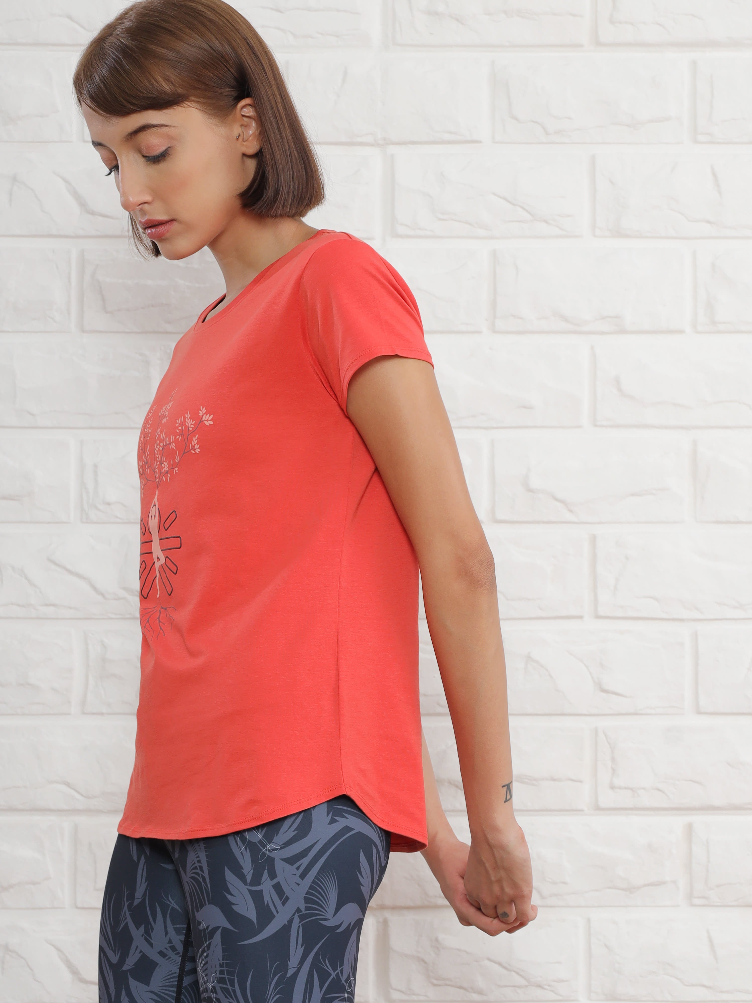 Graphic Print Yoga T-shirt