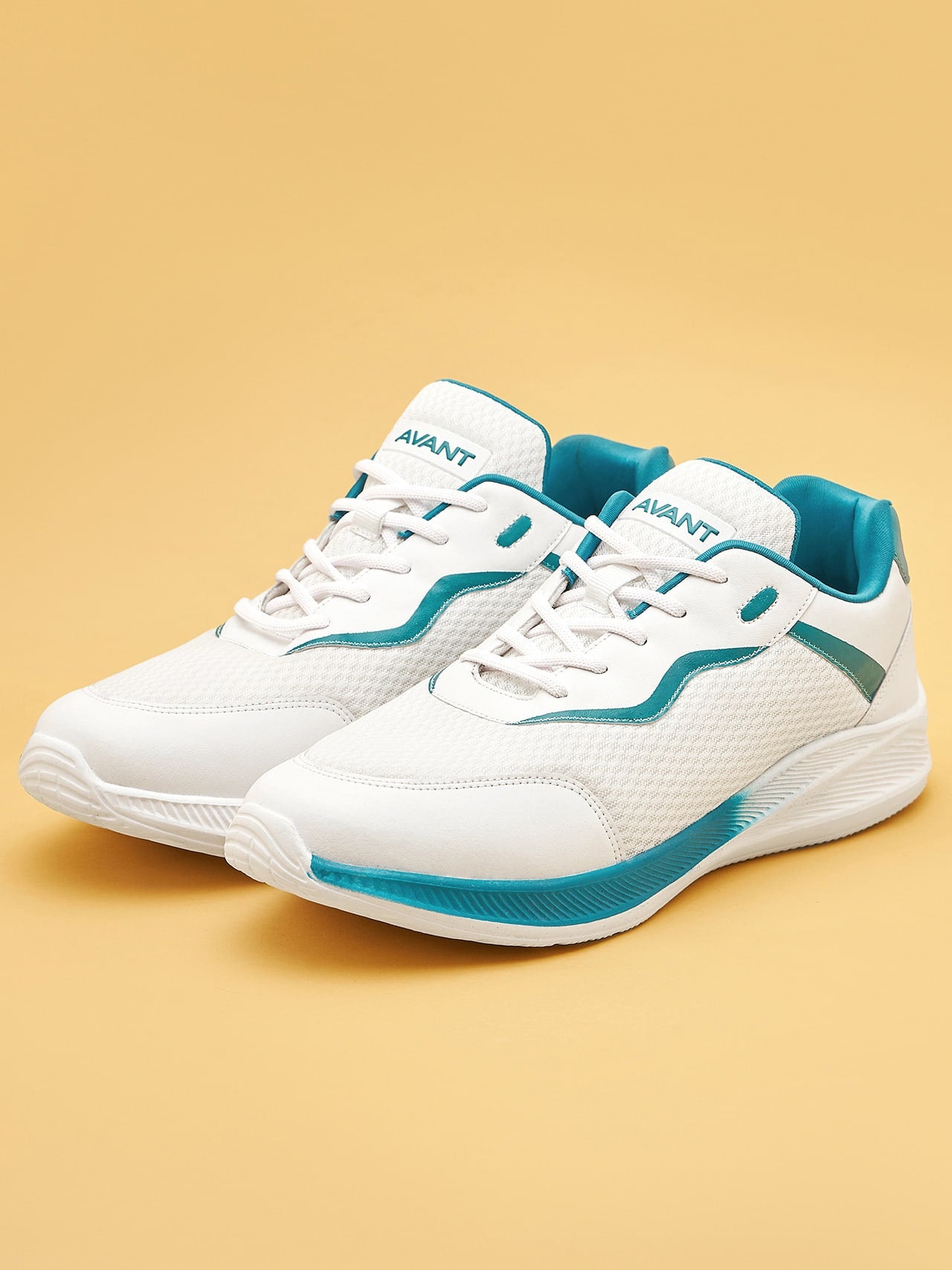 Avant Men's Softride Walking Shoes-White