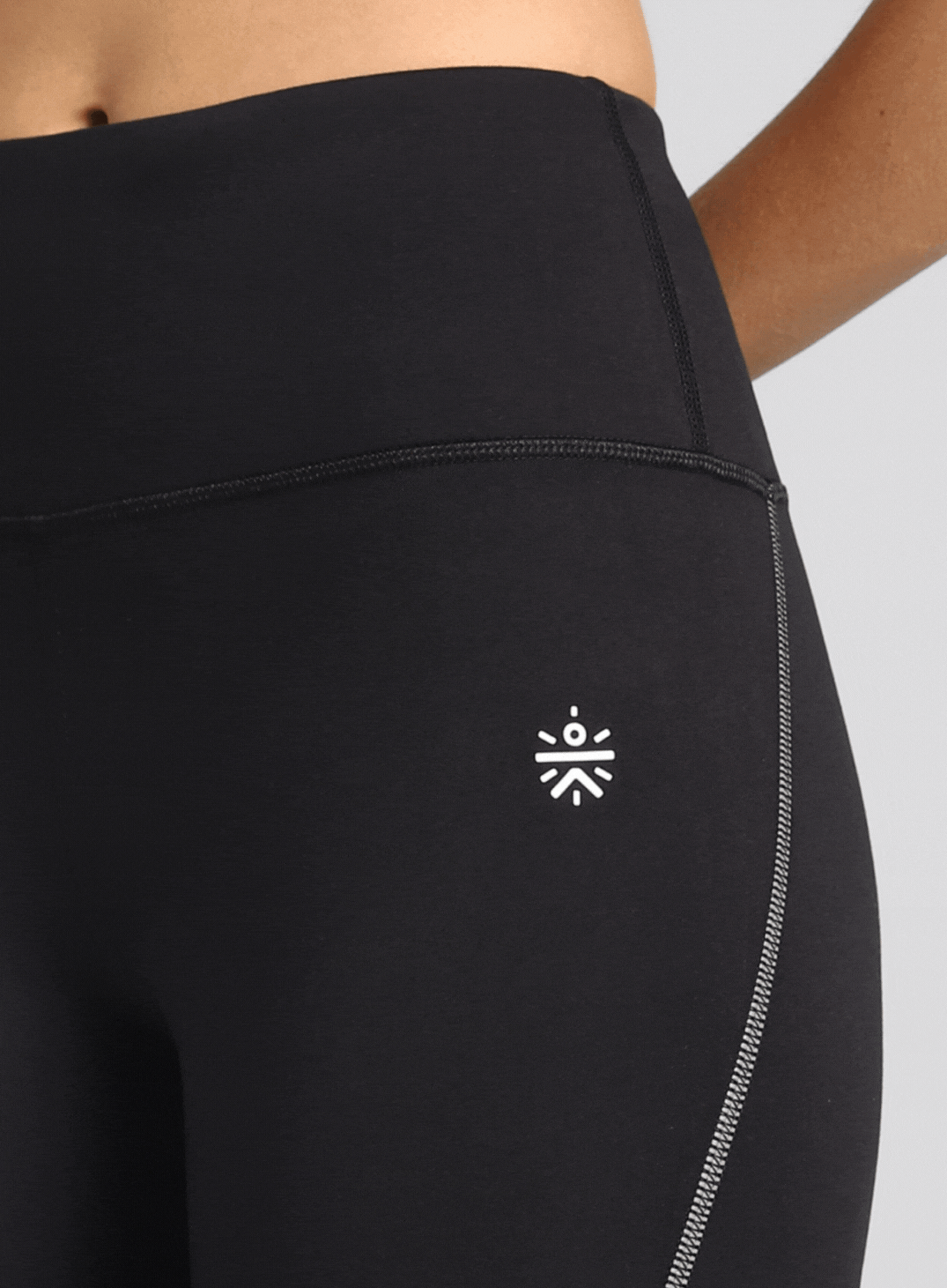 Women's Black Absolute Fit Solid Running Tights