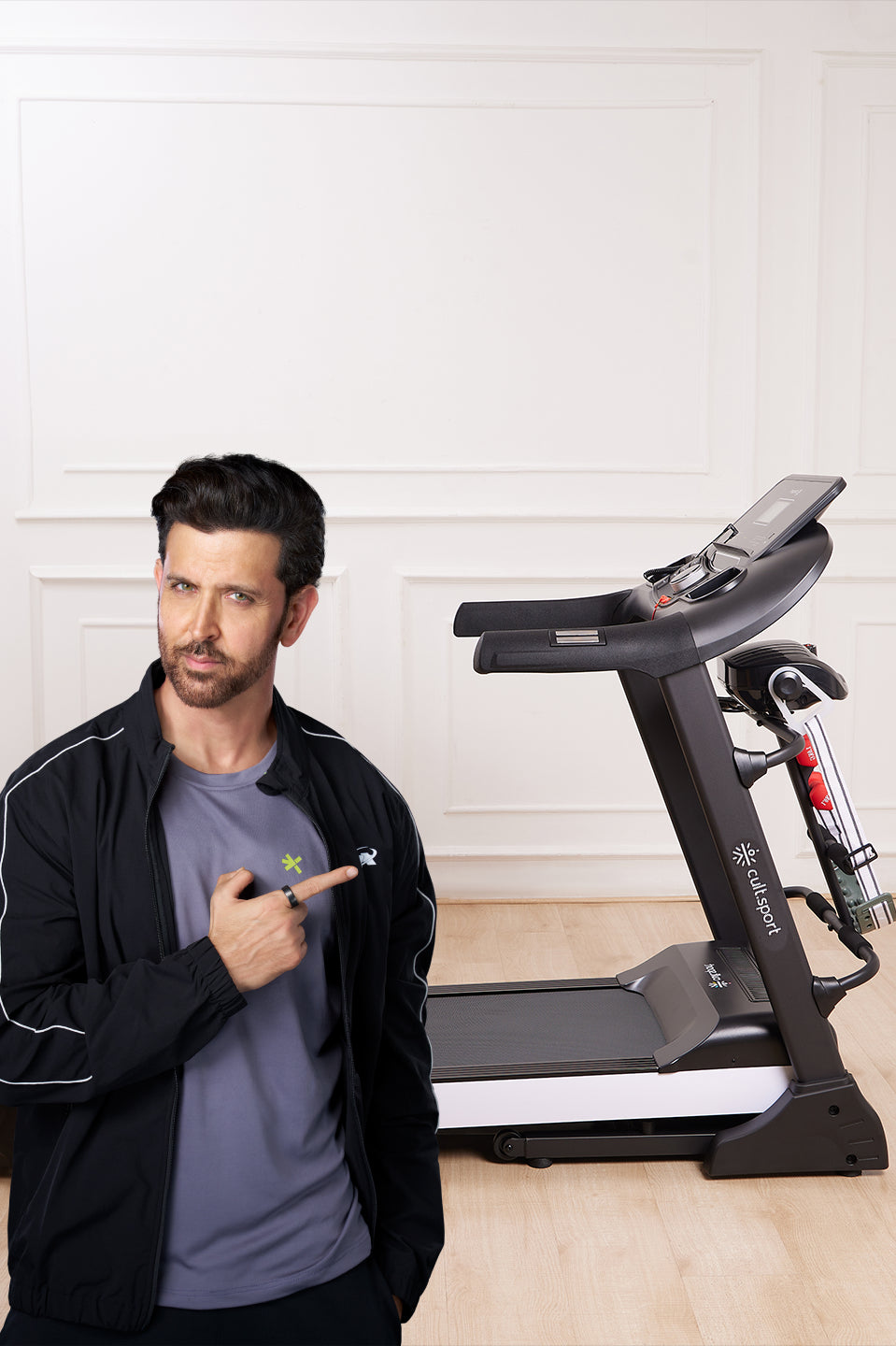 Smartrun Canoas 5.5 HP Peak Treadmill | 15-level Auto-Incline & Massager | Max Weight-130kg | Max Speed-16kmph (with 6 Months Extended Warranty)