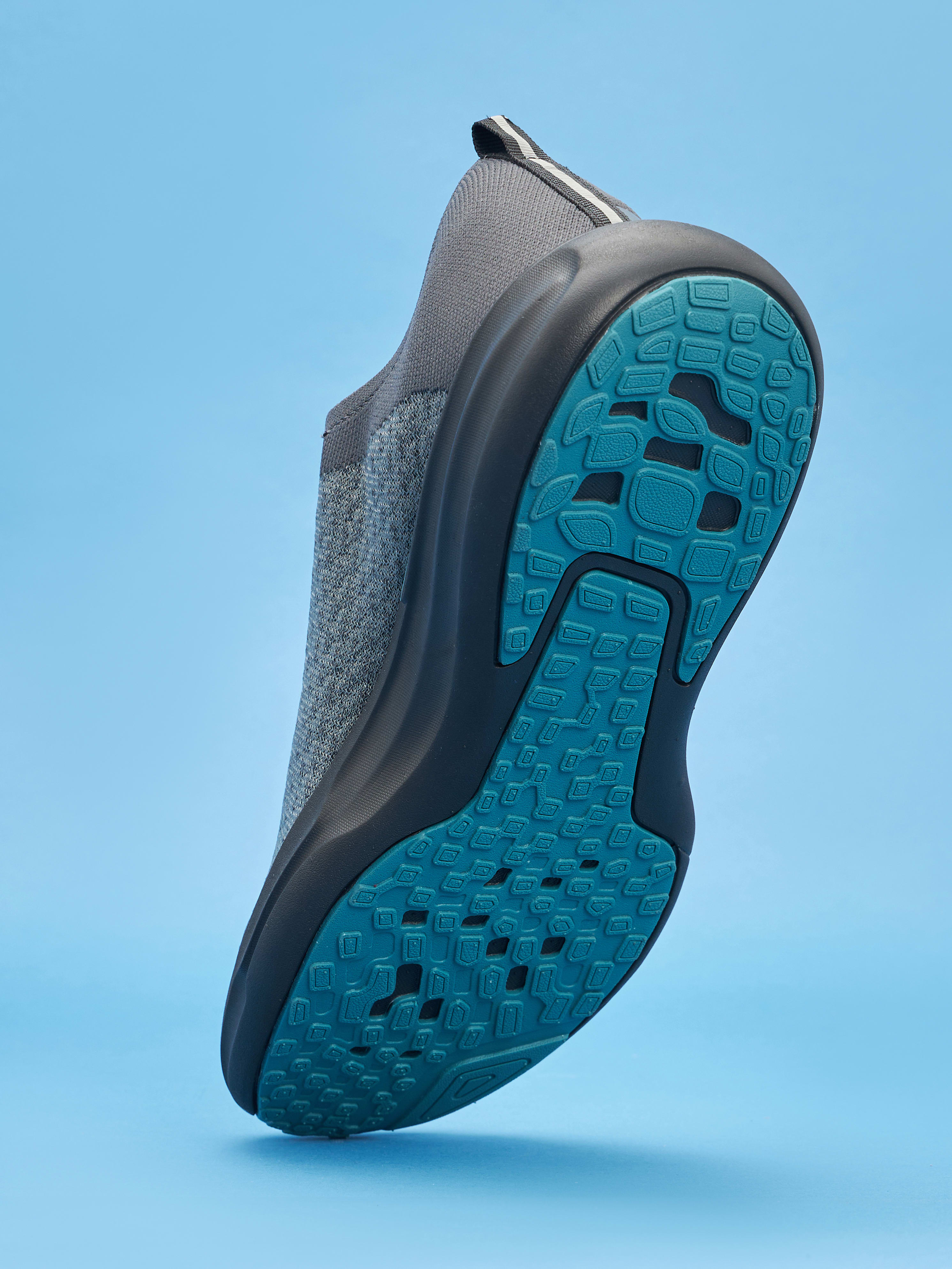 cult Versa Fly Men Running Shoes - Charcoal Grey