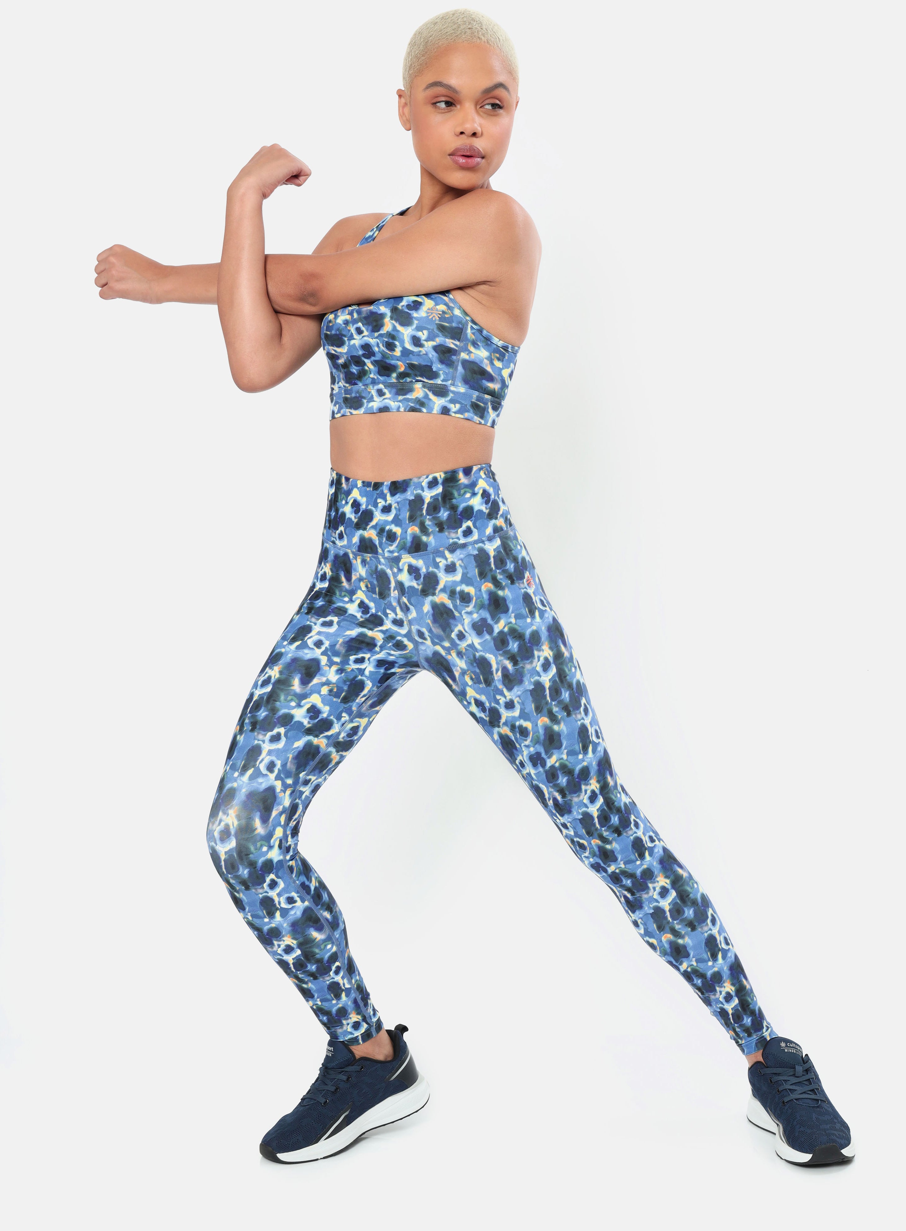 Absolute Fit Tights with Back Pocket