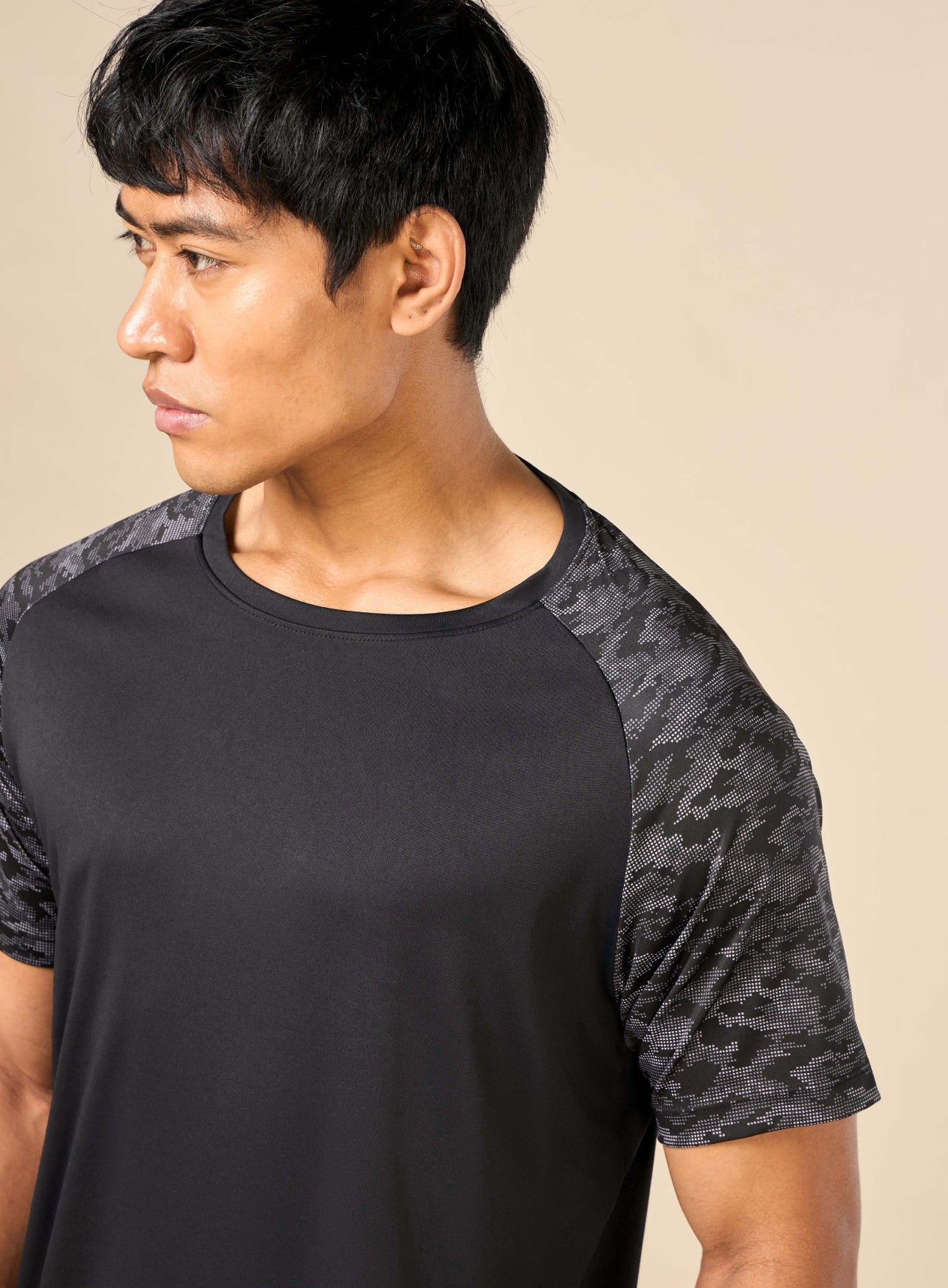 Men's Muscle Enhancer Printed Black T-shirt