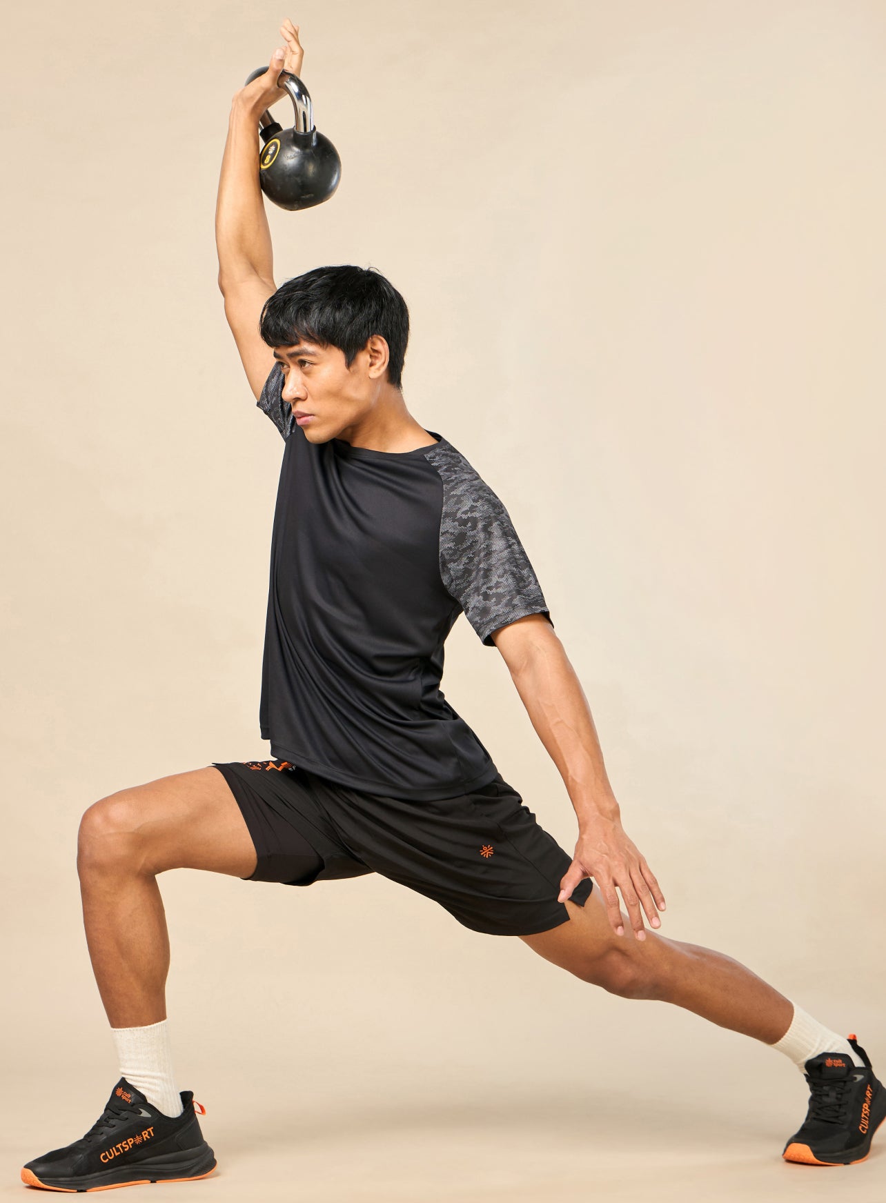 Men's Muscle Enhancer Printed Black T-shirt