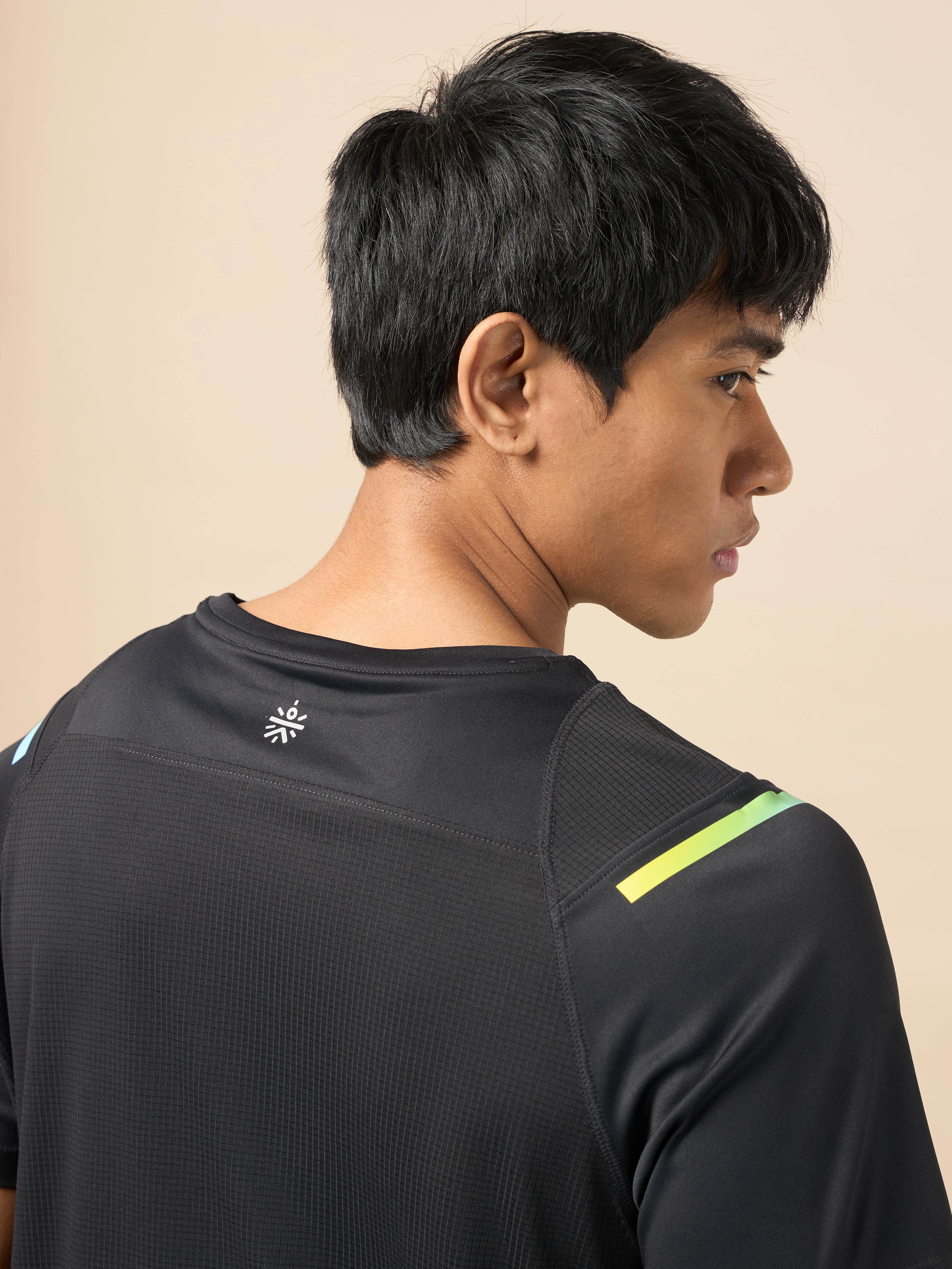 Men's Black Ergonomic Training T-shirt