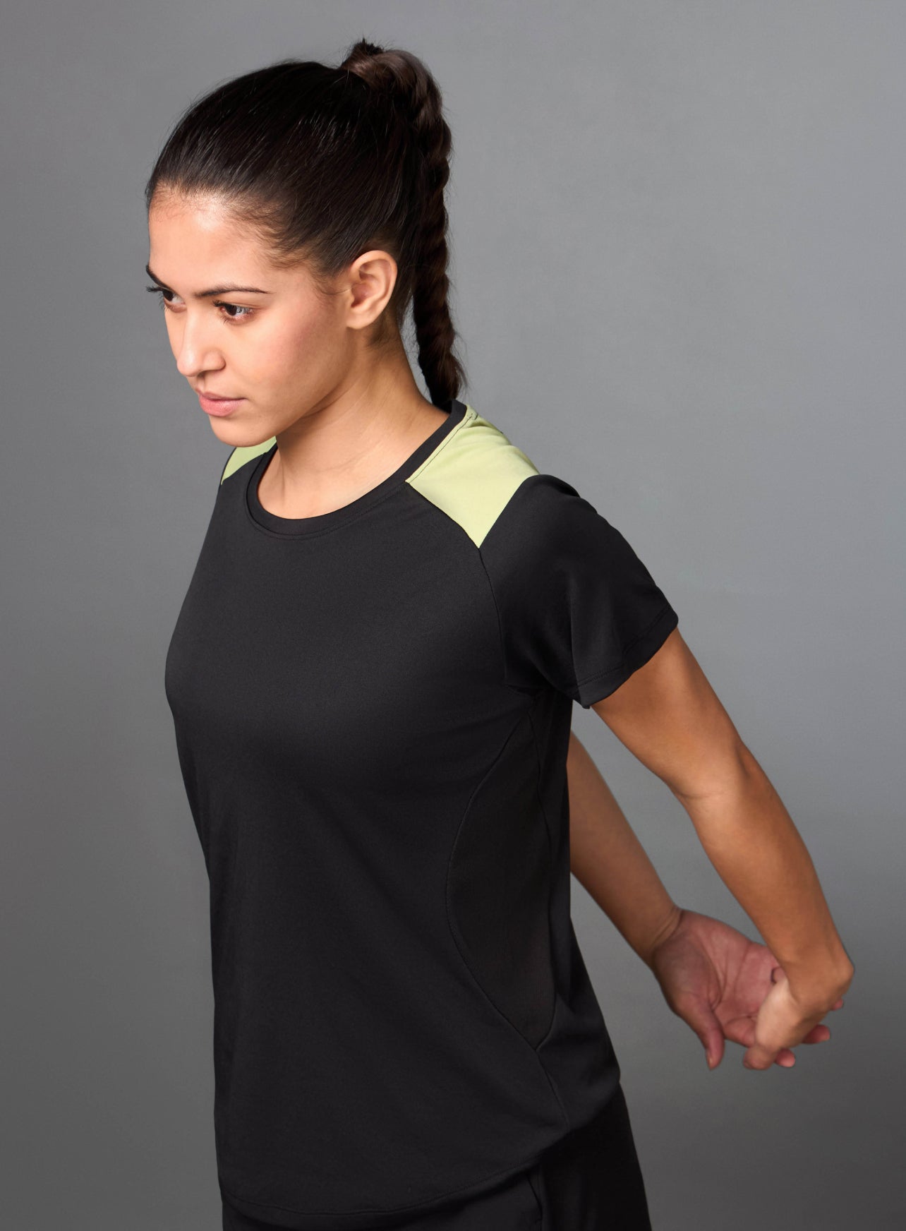 Women's Runner's Pace Up Black T-shirt