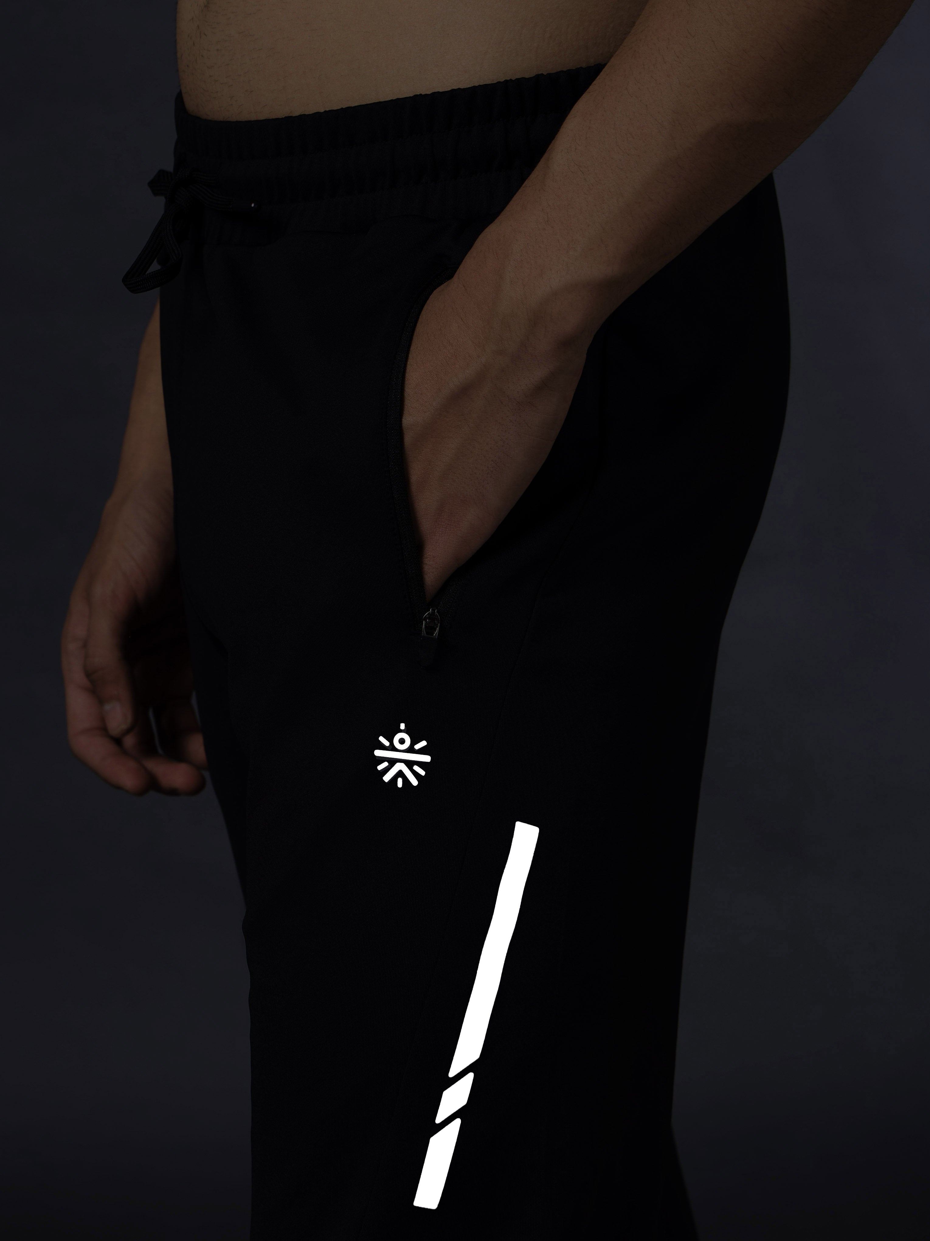 Men's Run Extra Mile Black Joggers