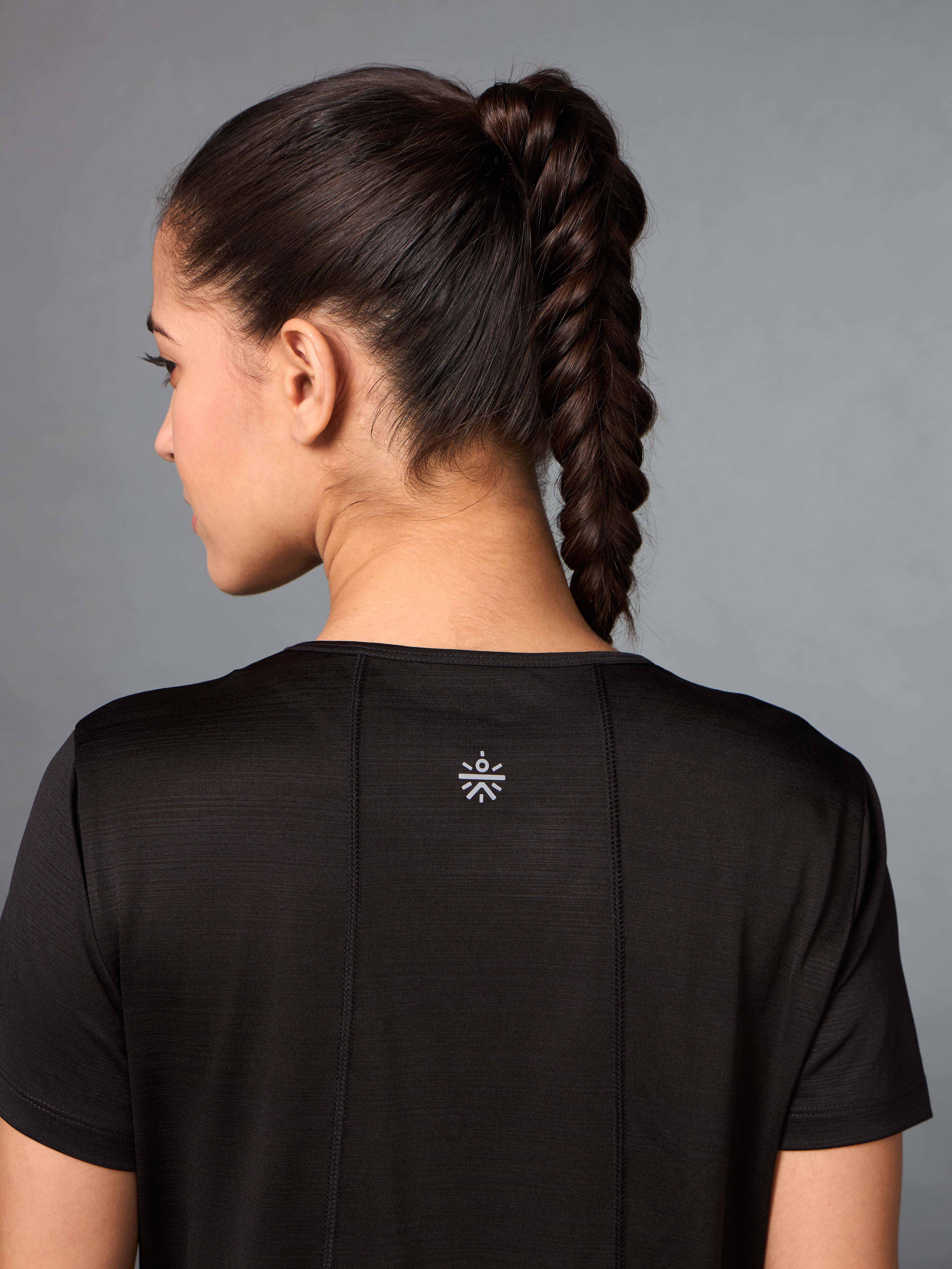 Women's Black Arrow Knit Running Top