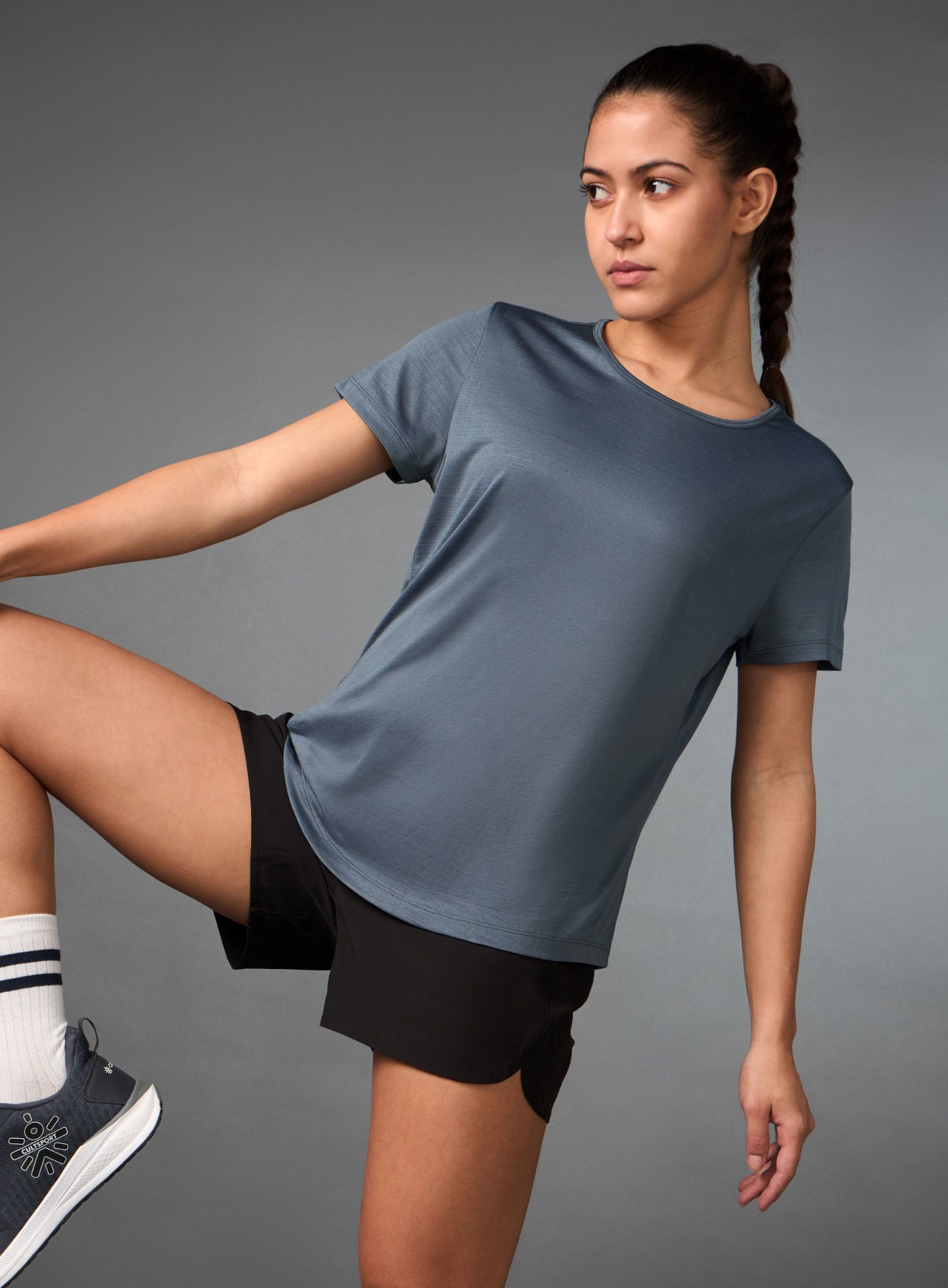 Women's Grey Arrow Knit Running Top