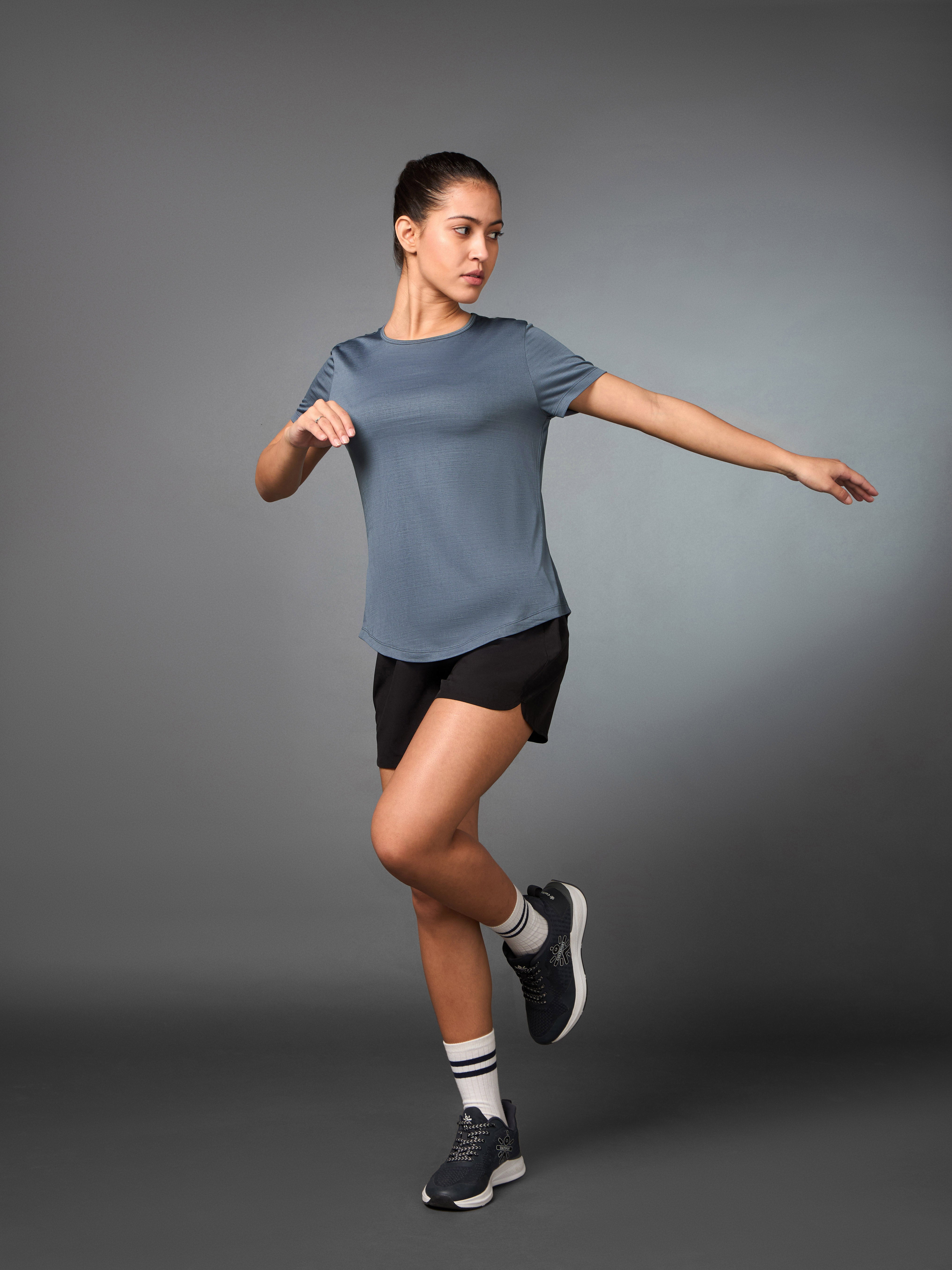 Women's Grey Arrow Knit Running Top