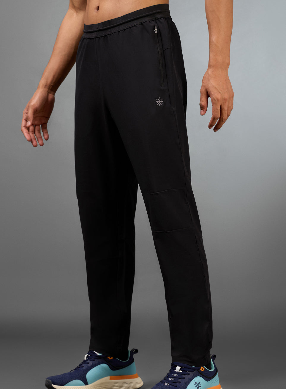 Men's Terrain Run Black Trackpants
