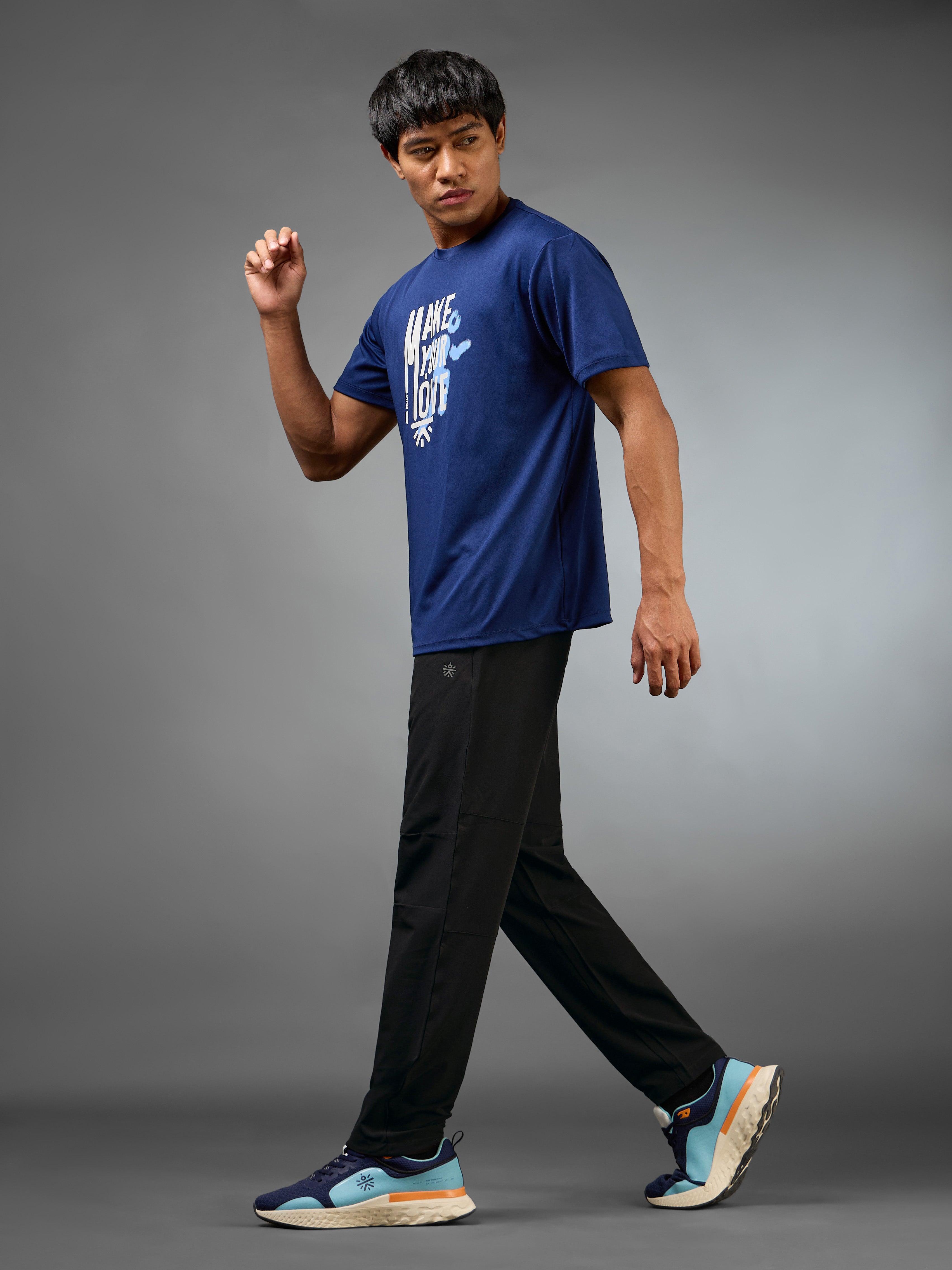 Men's Terrain Run Black Trackpants