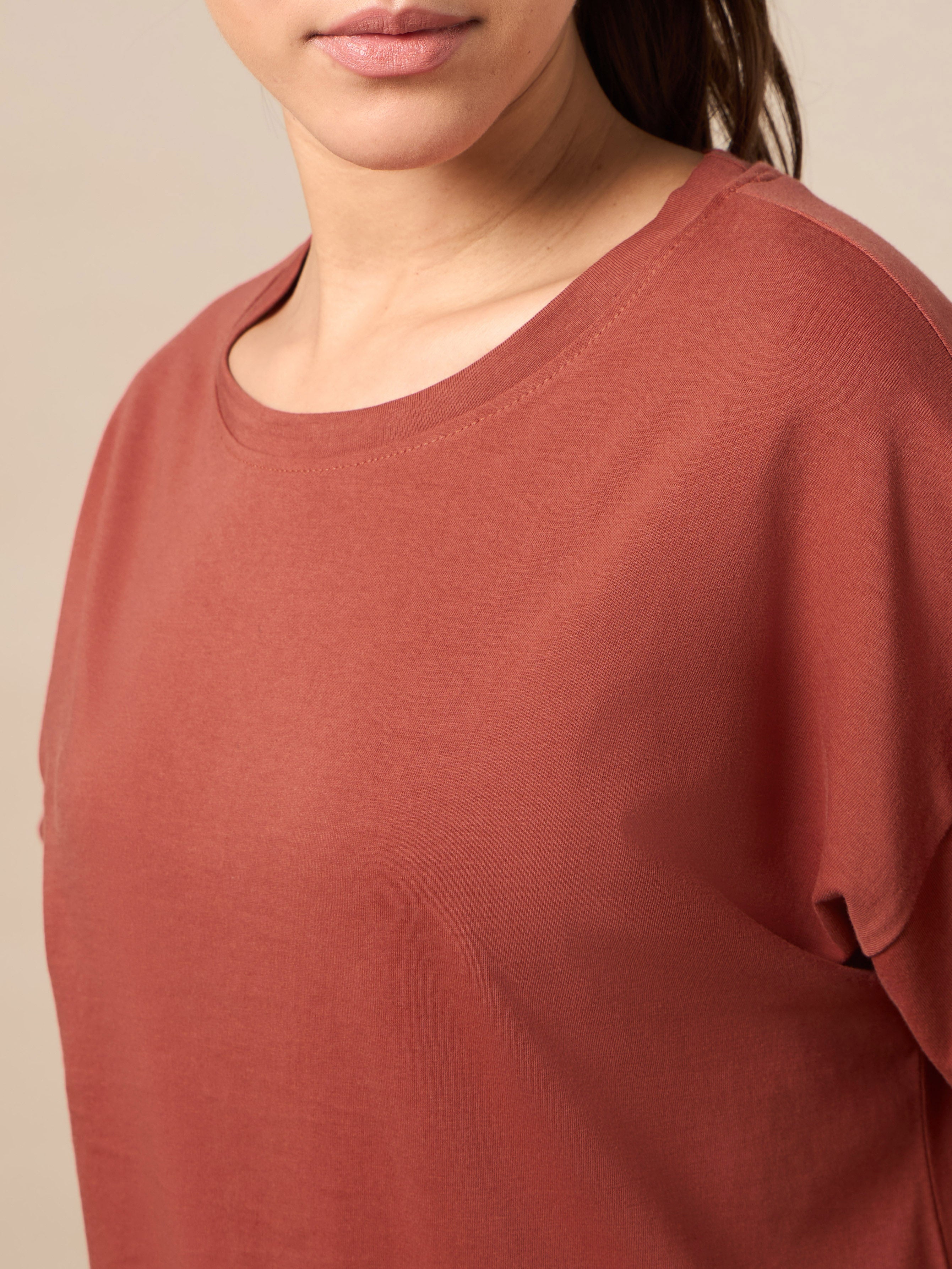 Women's Rust Relaxed Leisure T-shirt