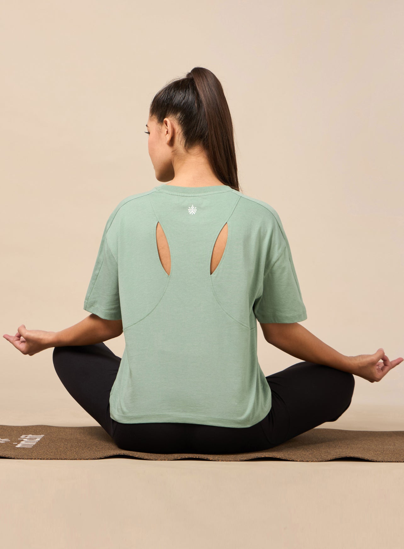 Women's Yoga Green Flow T-shirt