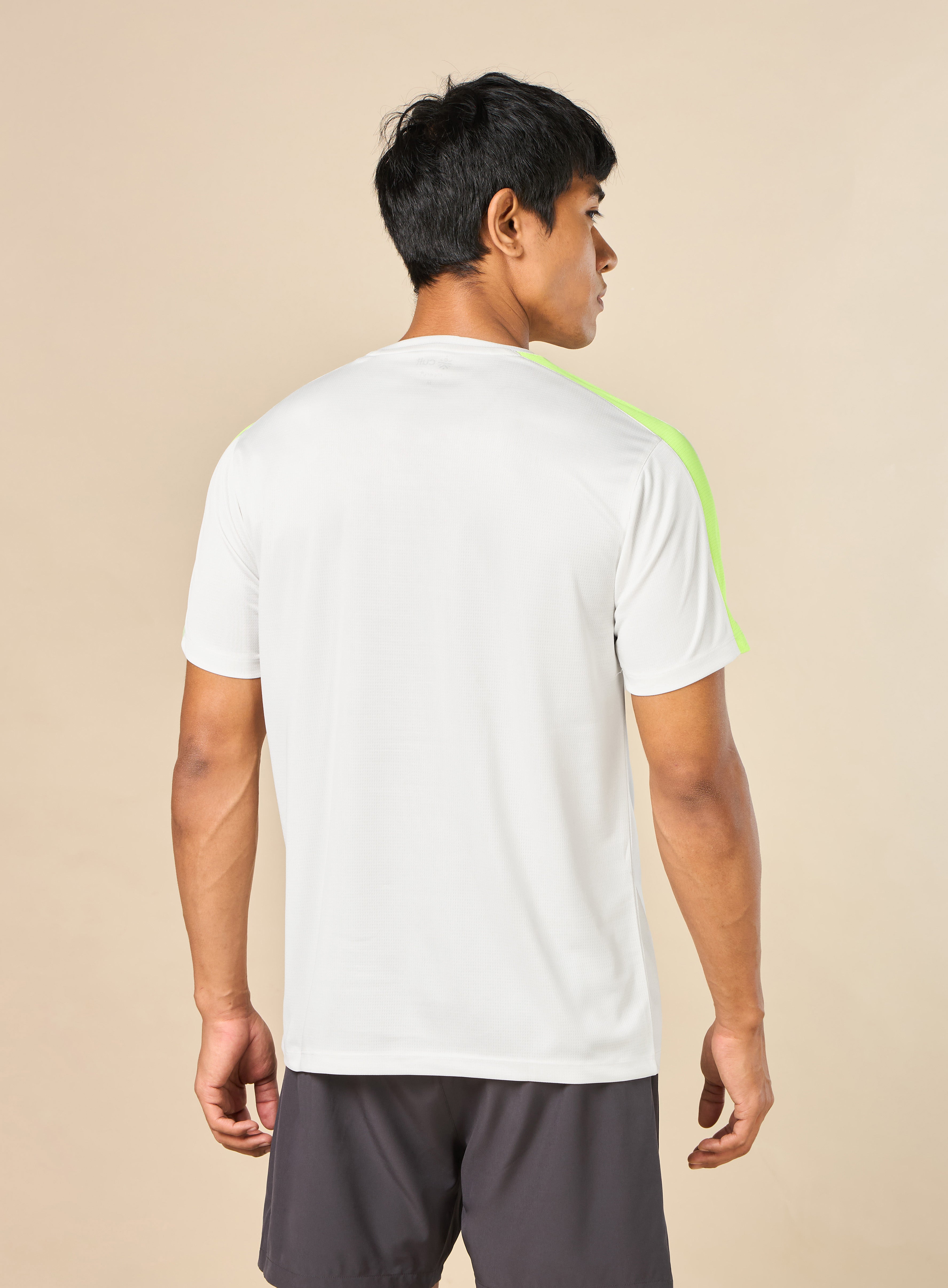 Men's Shoulder Pop Active White T-shirt