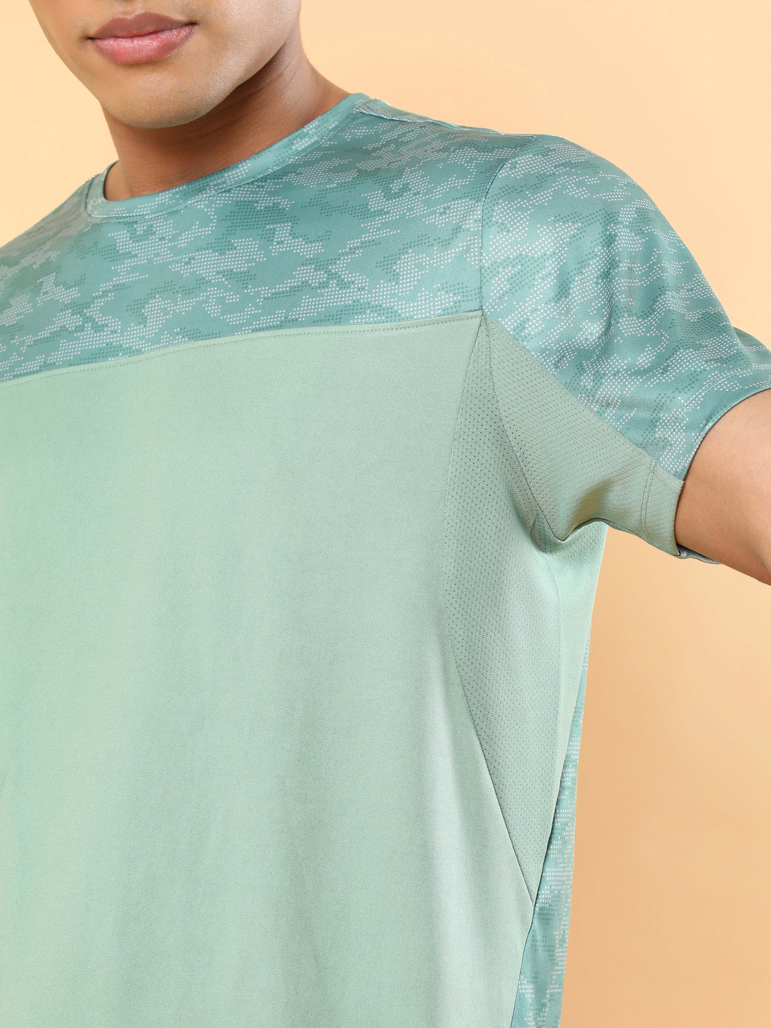 Men's Green Advance Play Active T-shirt