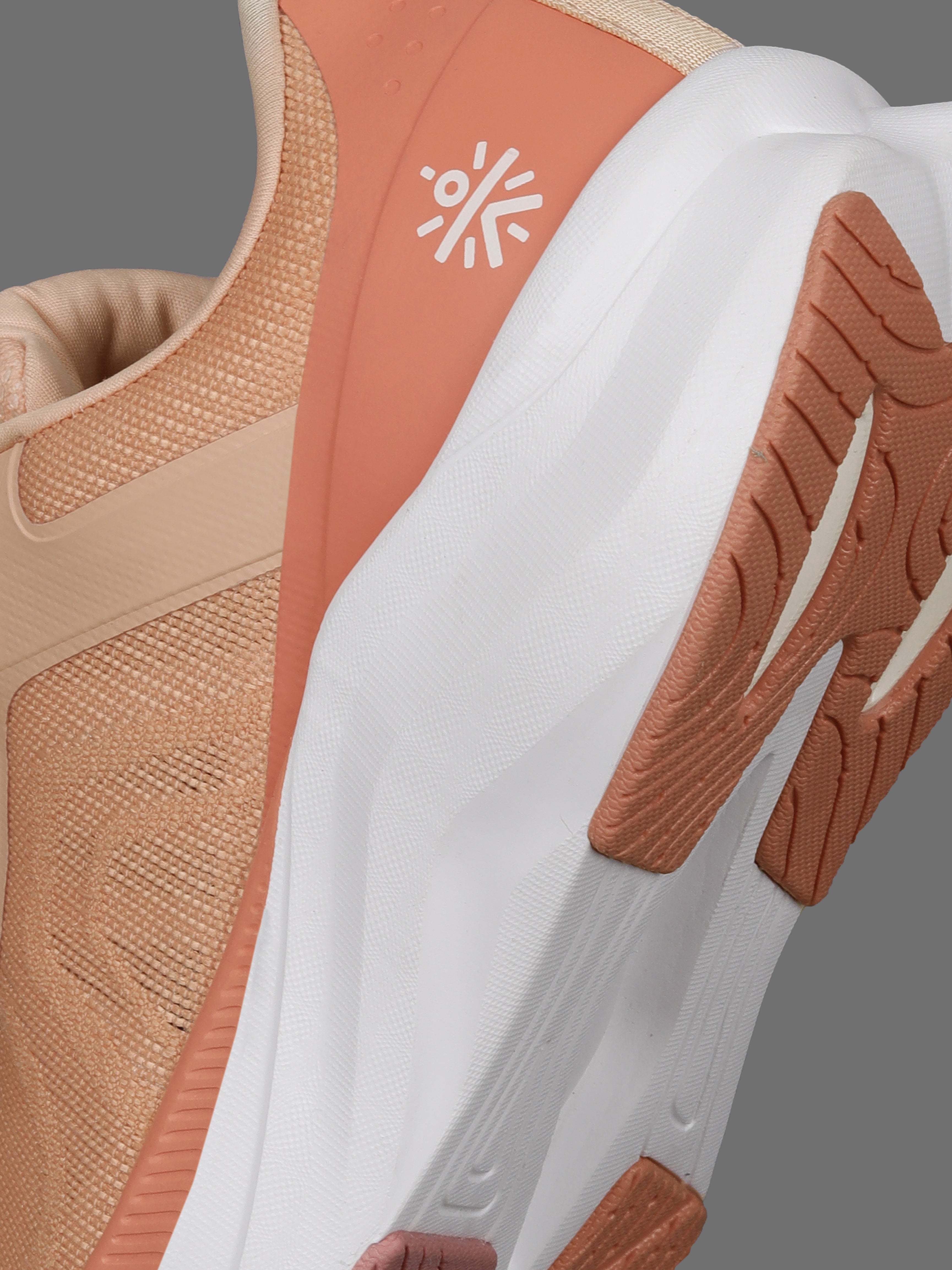 cult Women's Surge Running Shoes - Peach