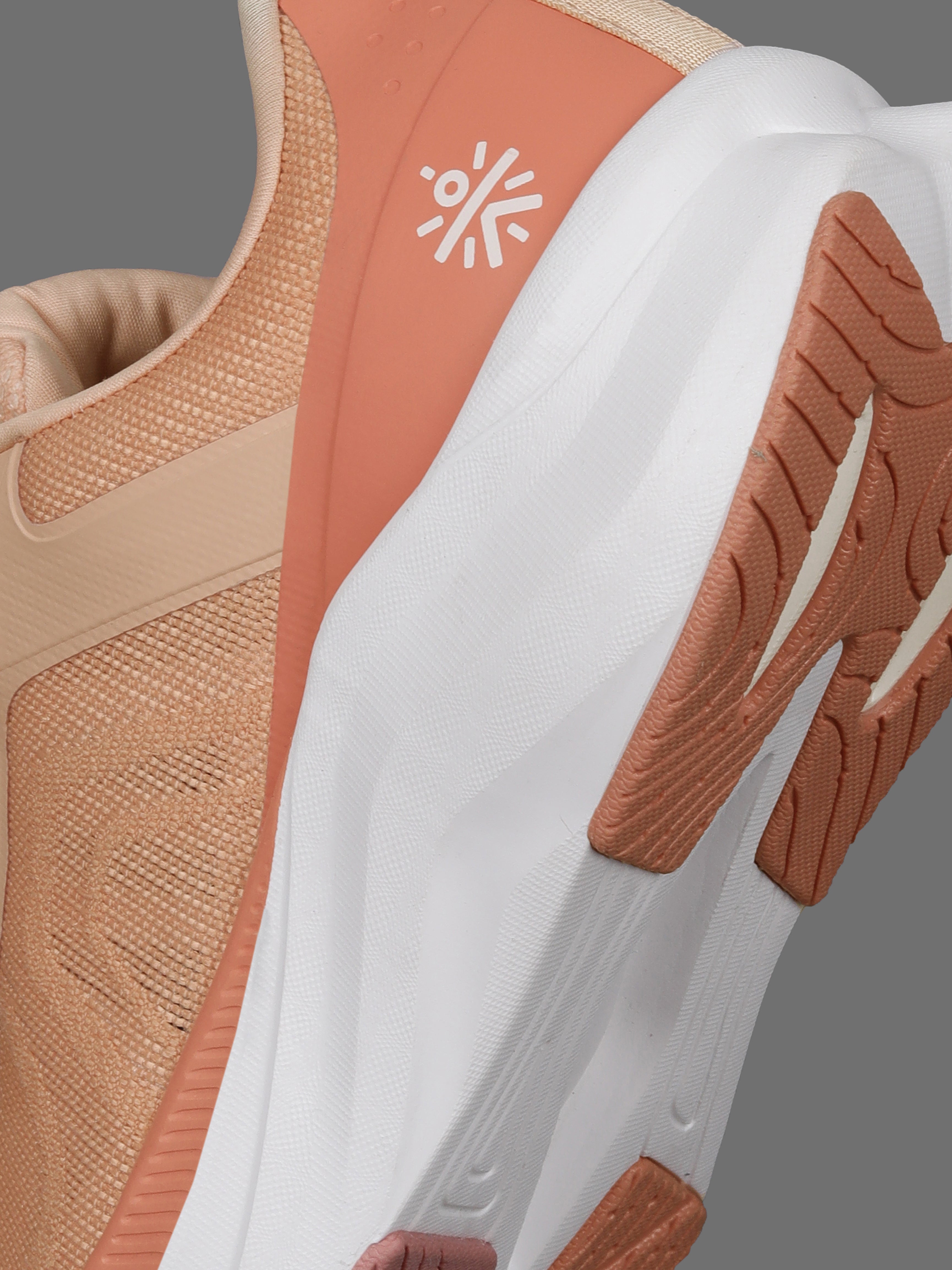 cult Women's Surge Running Shoes - Peach