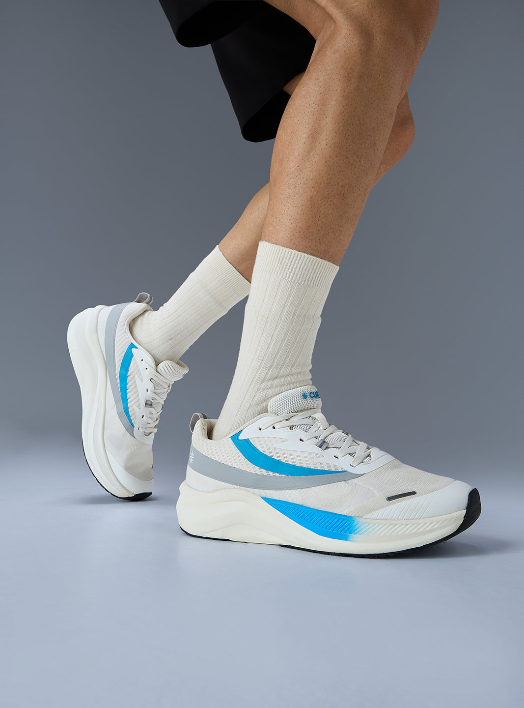 cult Men's Envo Running Shoes - White/Sky Blue