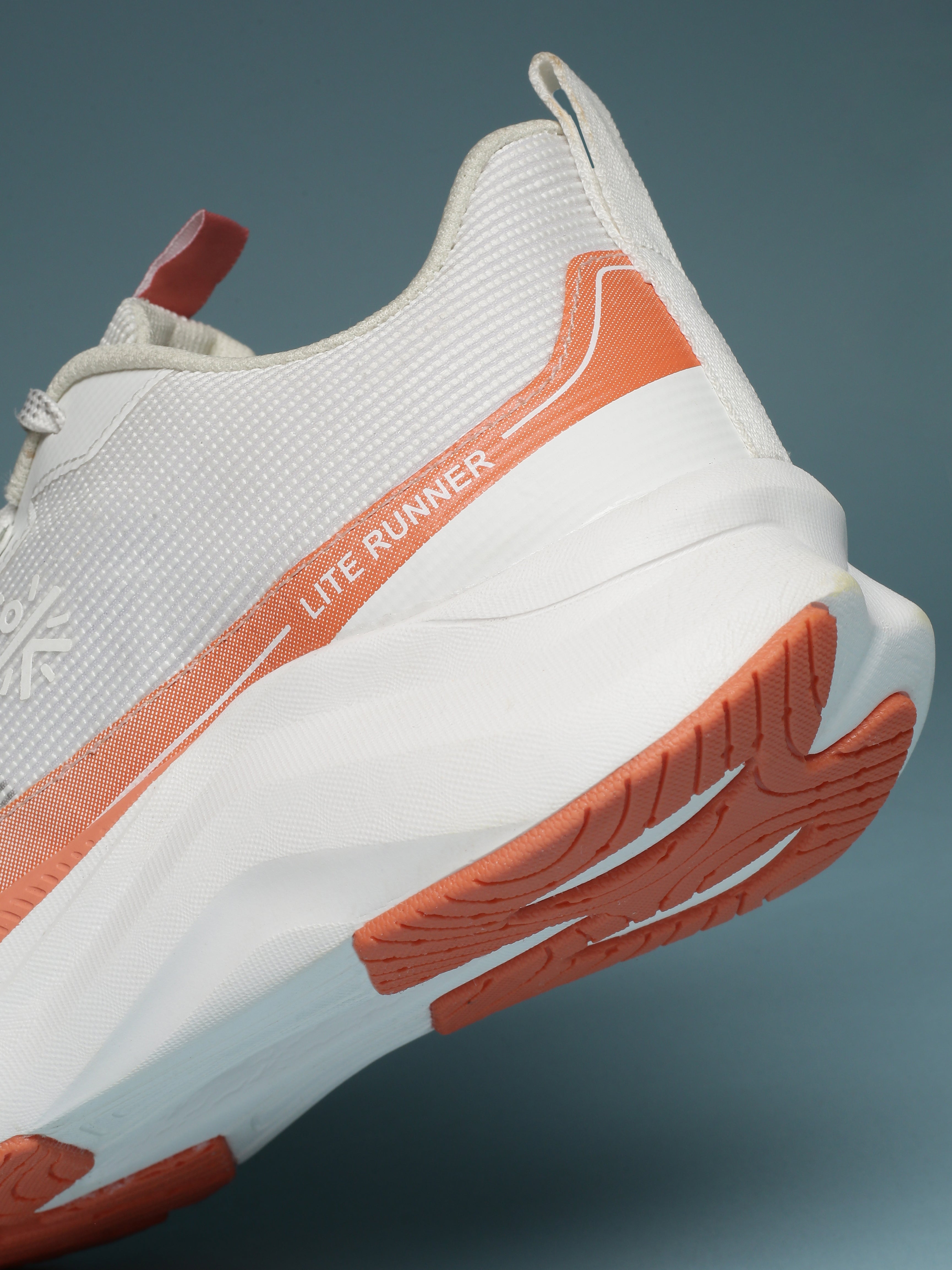 cult Women's Aurelia Running Shoes - Off White/Coral