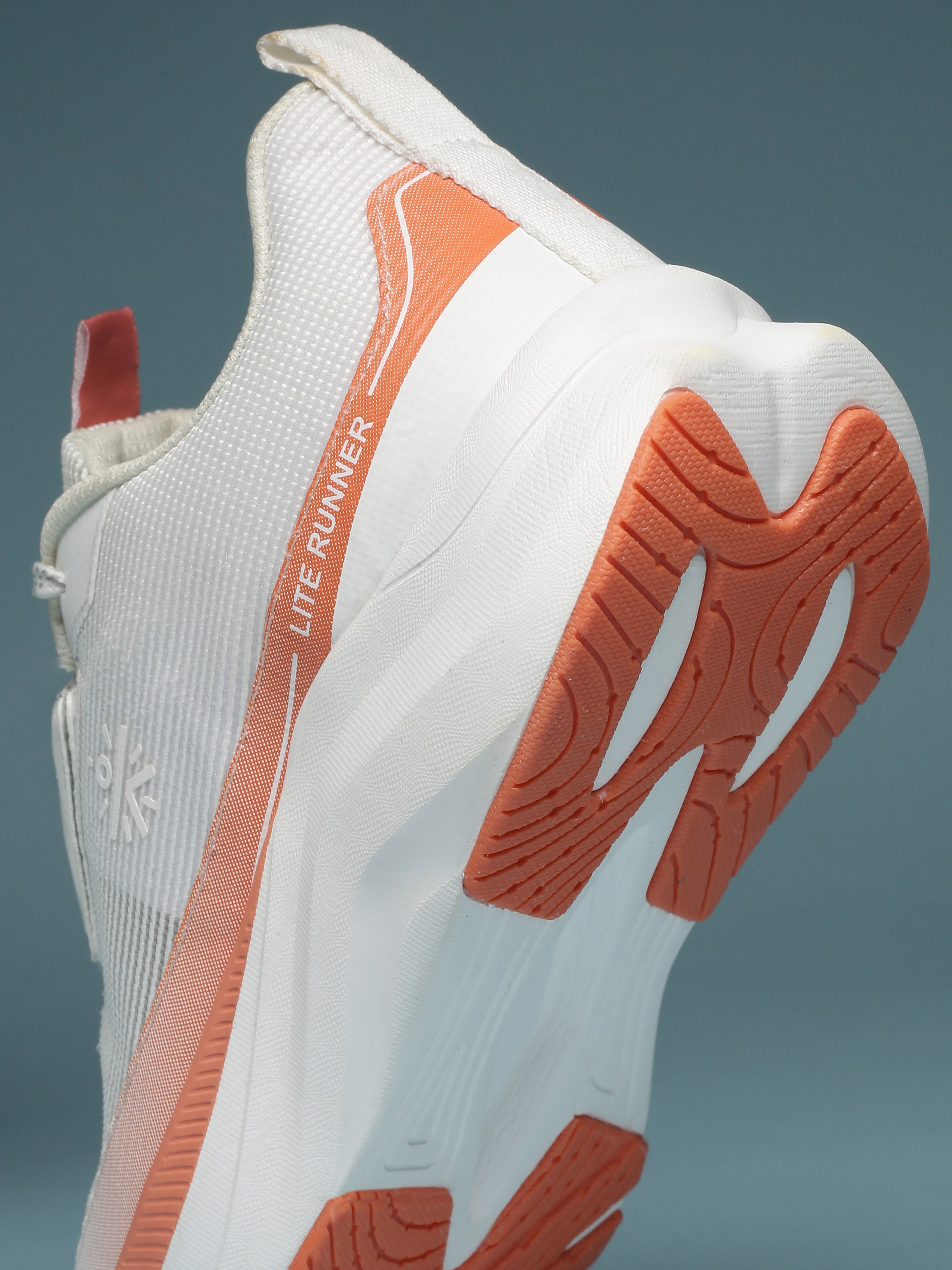 cult Women's Aurelia Running Shoes - Off White/Coral