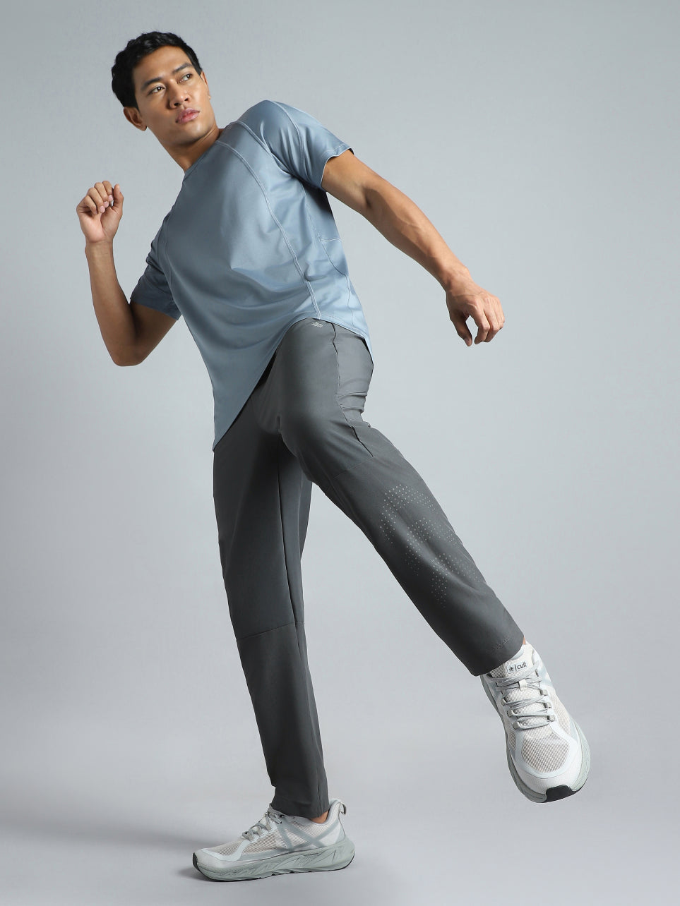 704559 b 7873239b 786e 4300 ab96 e54ed006477a