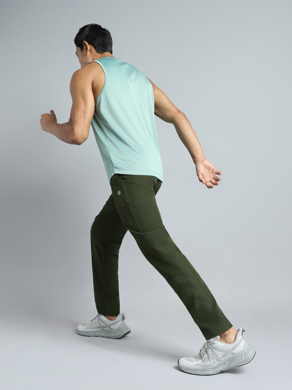 704561 c d384aa83 8022 4f1a 9af3 56163cf1b30c